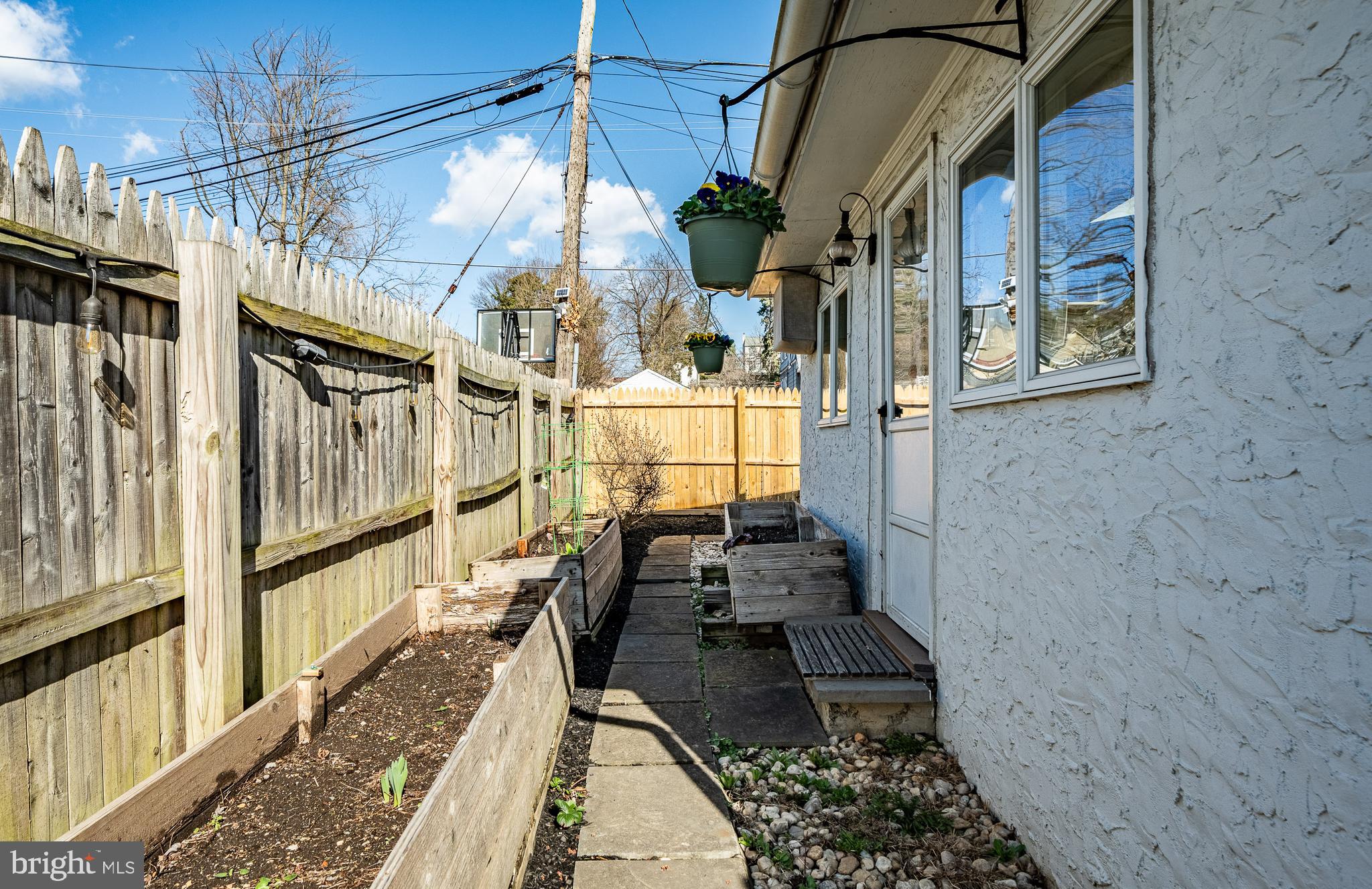 LAFAYETTE HILL - Residential