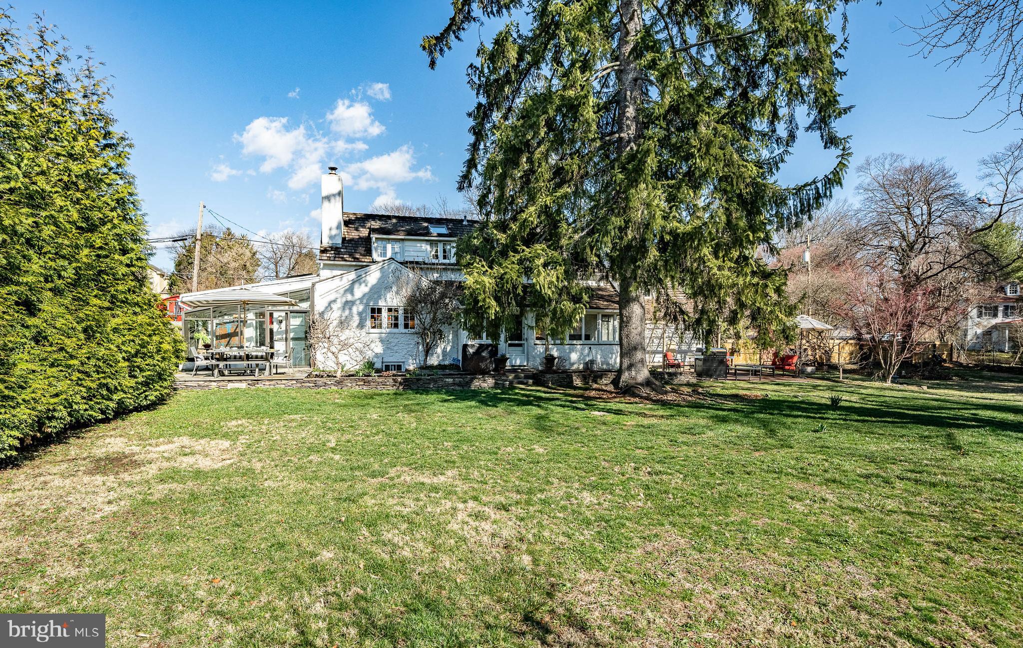 LAFAYETTE HILL - Residential