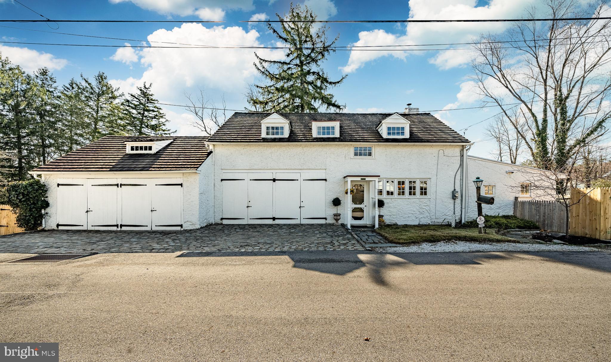 LAFAYETTE HILL - Residential