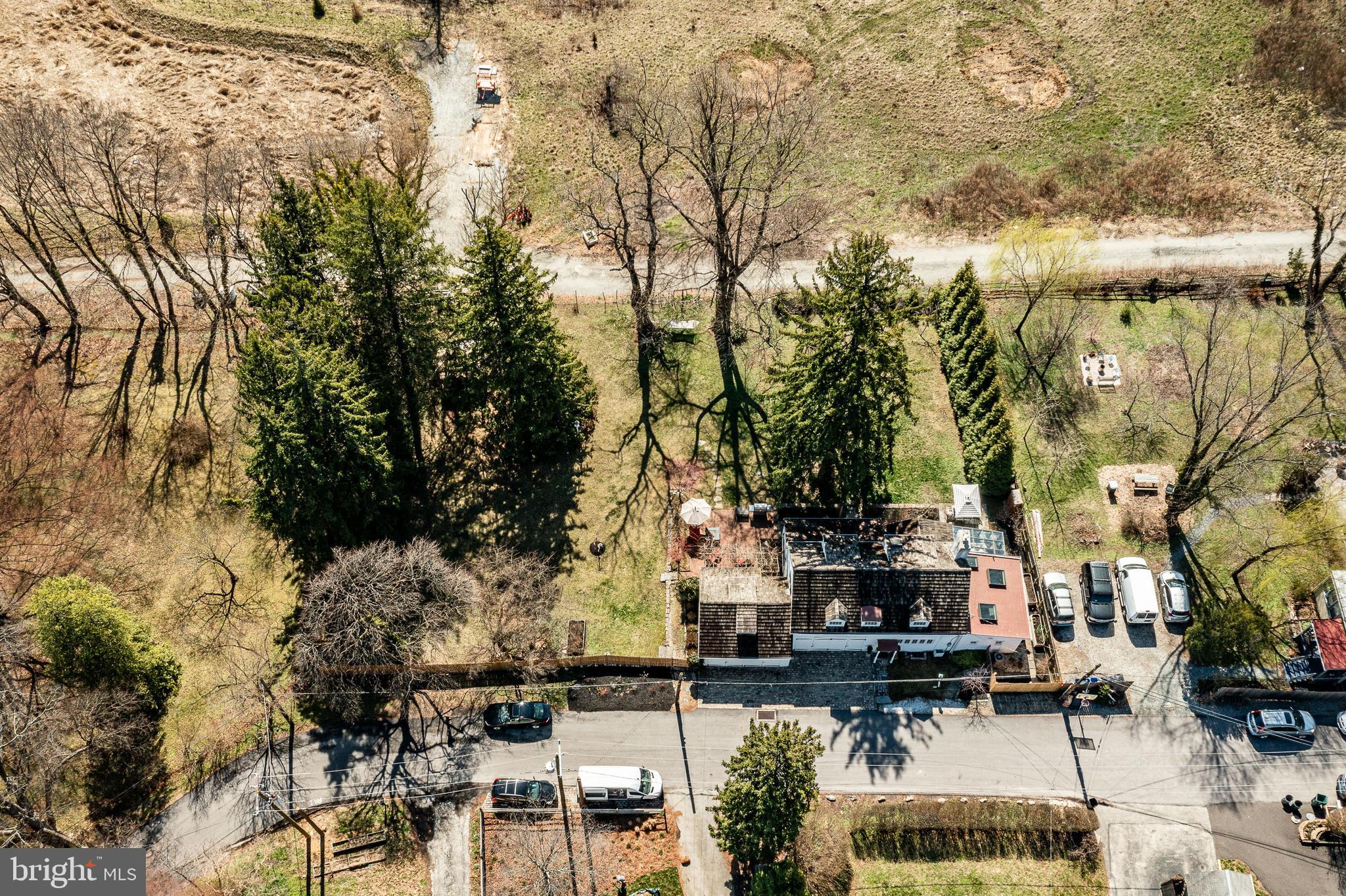 LAFAYETTE HILL - Residential