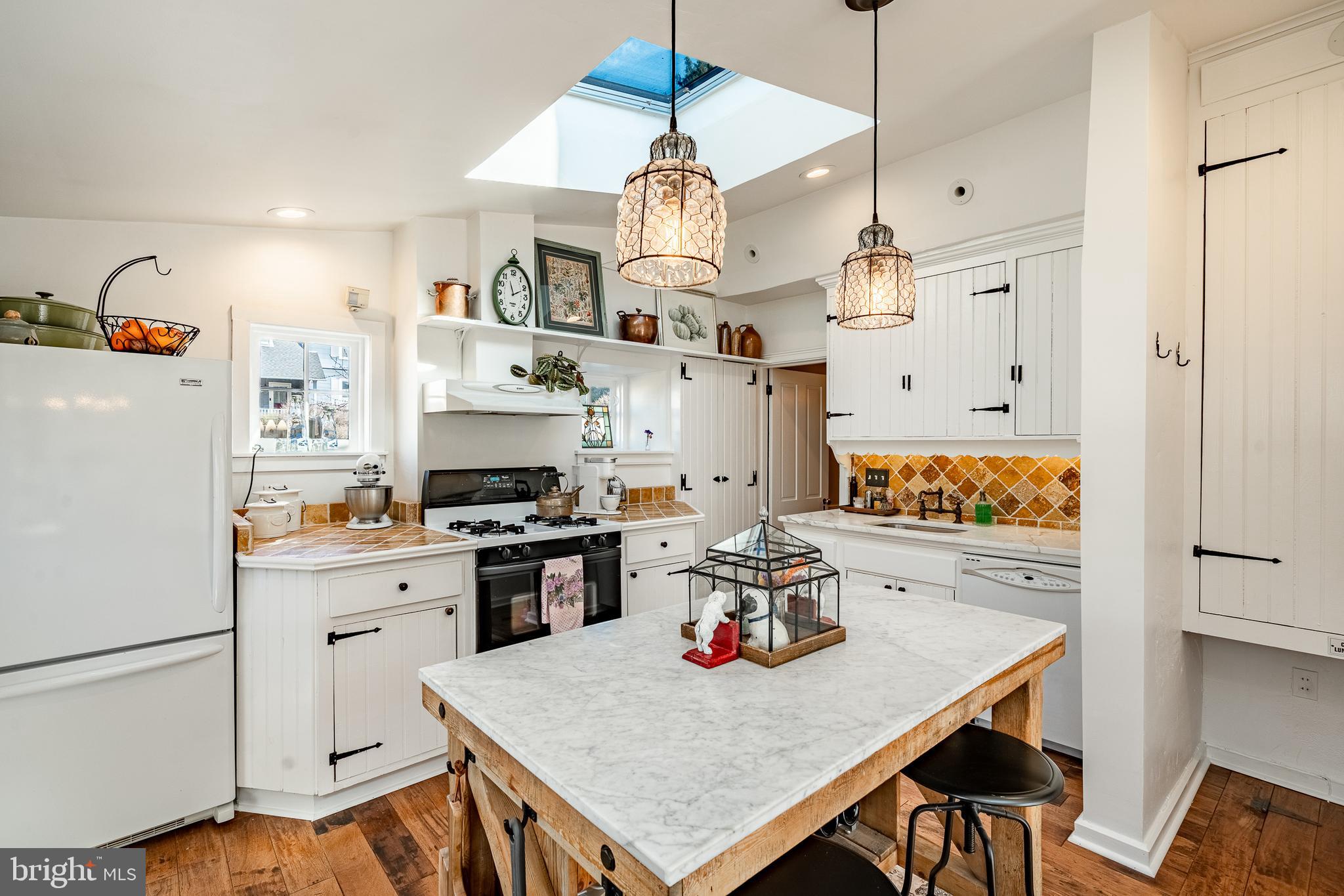 LAFAYETTE HILL - Residential