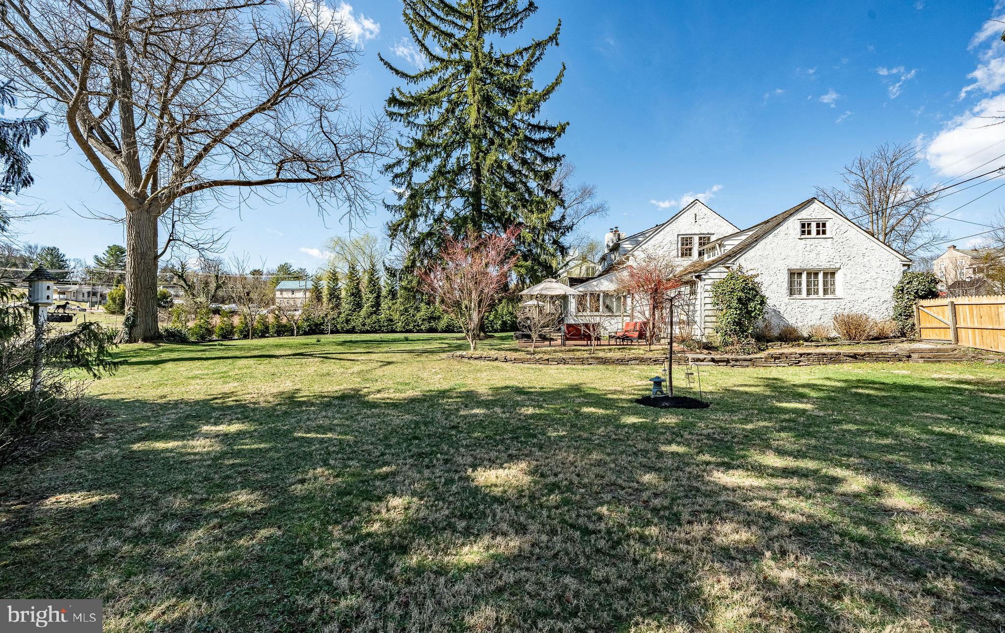 LAFAYETTE HILL - Residential