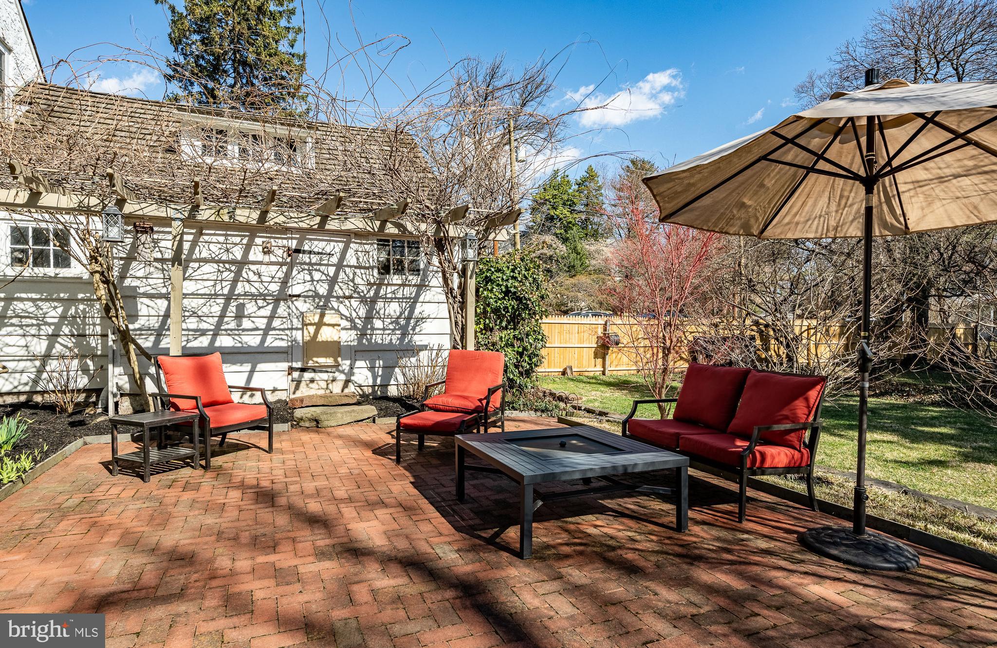 LAFAYETTE HILL - Residential