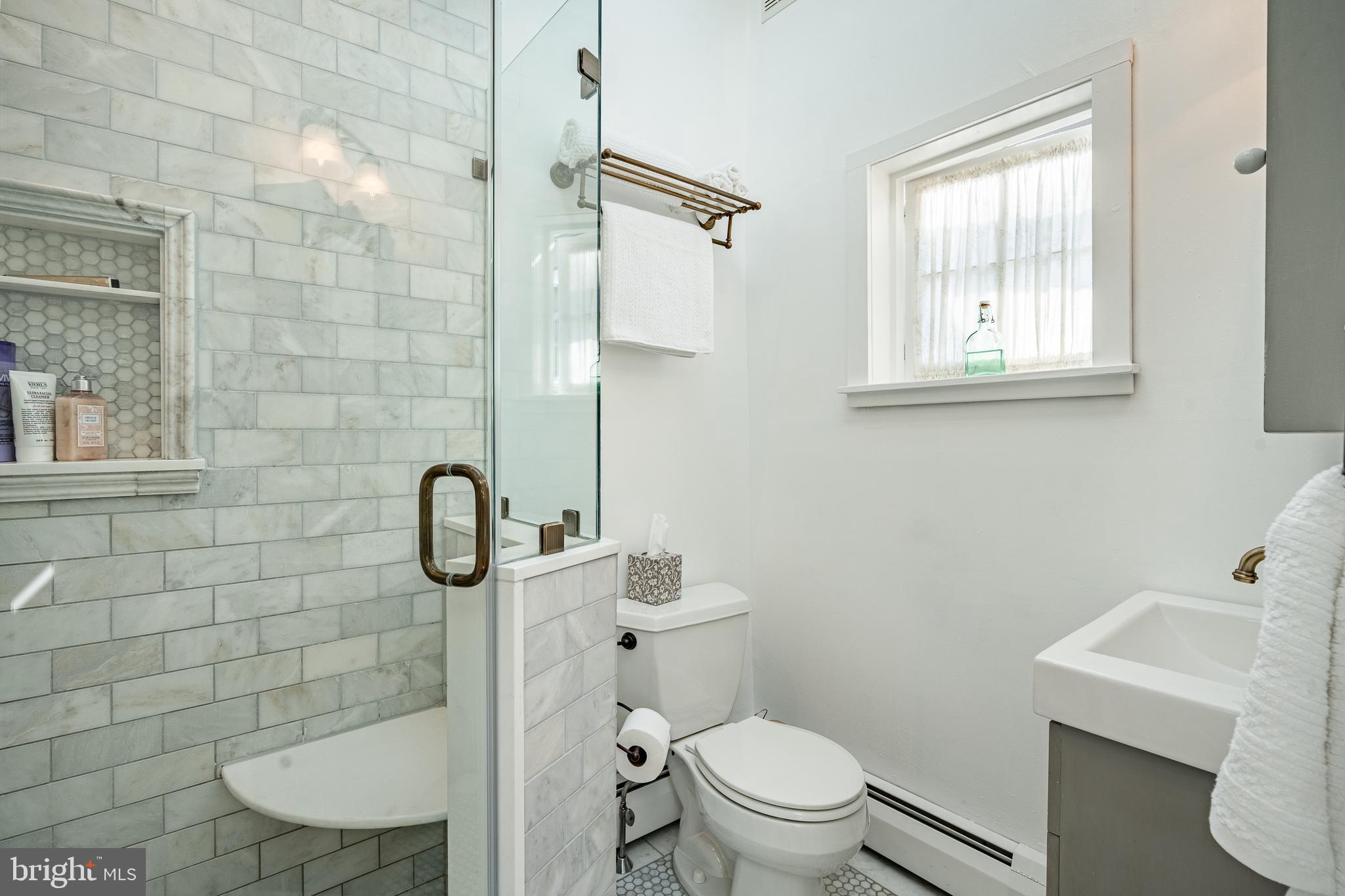 LAFAYETTE HILL - Residential