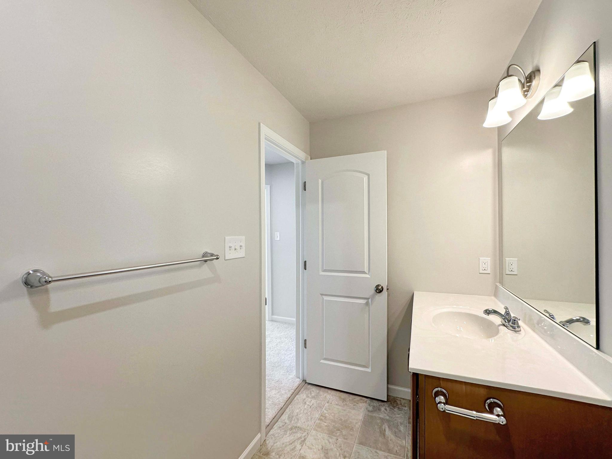 GRAYS POINTE - Residential