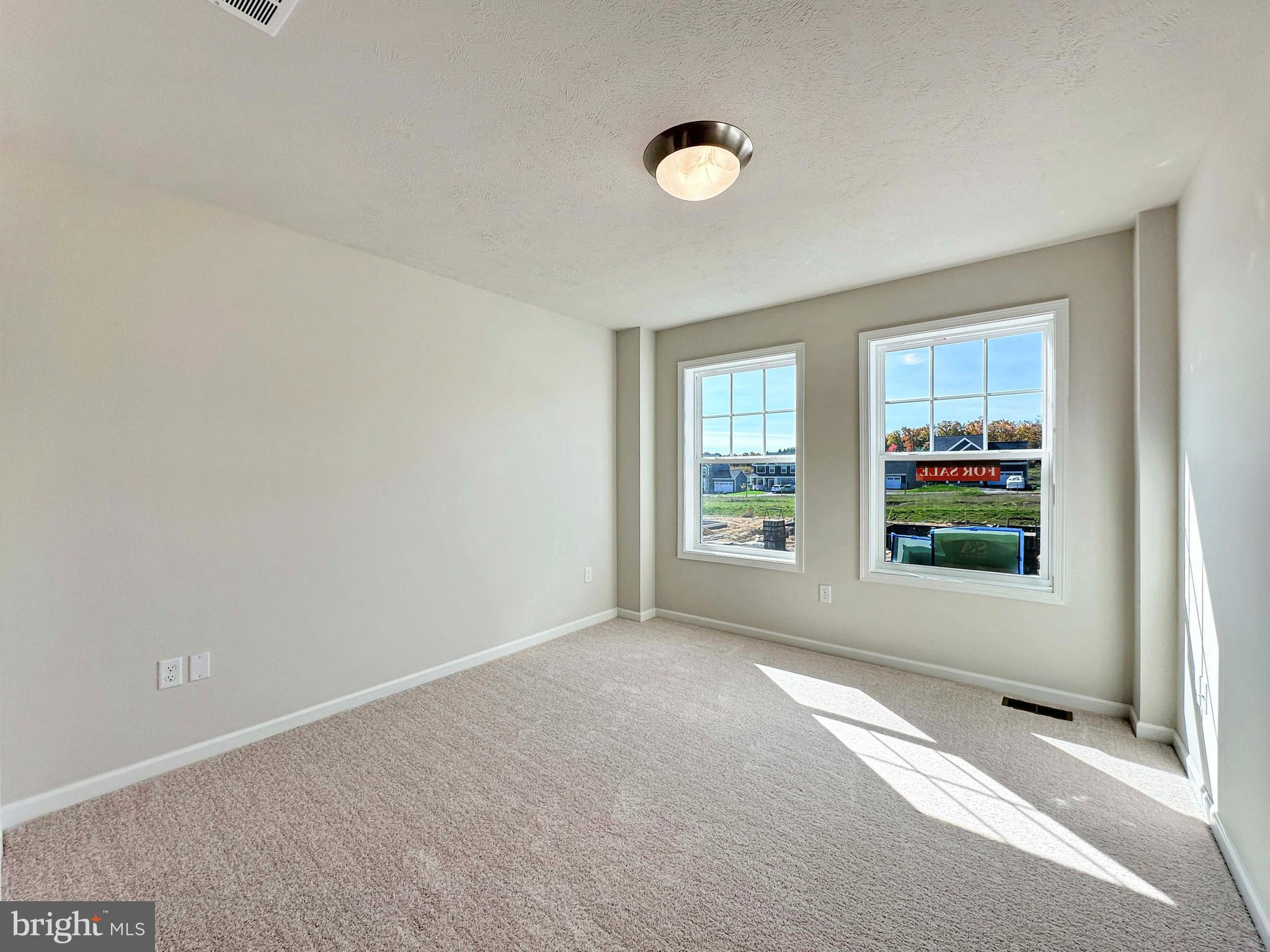 GRAYS POINTE - Residential