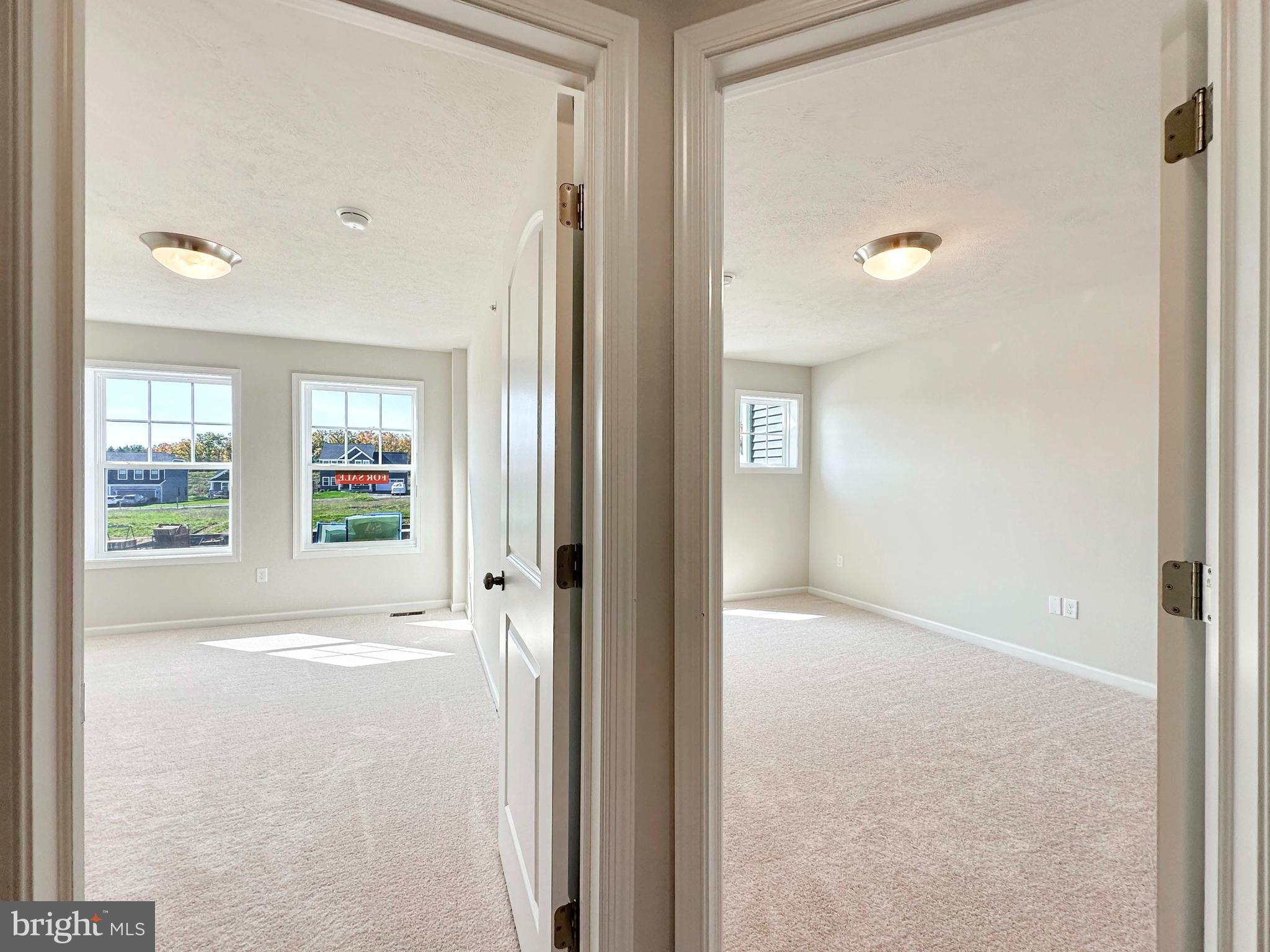 GRAYS POINTE - Residential