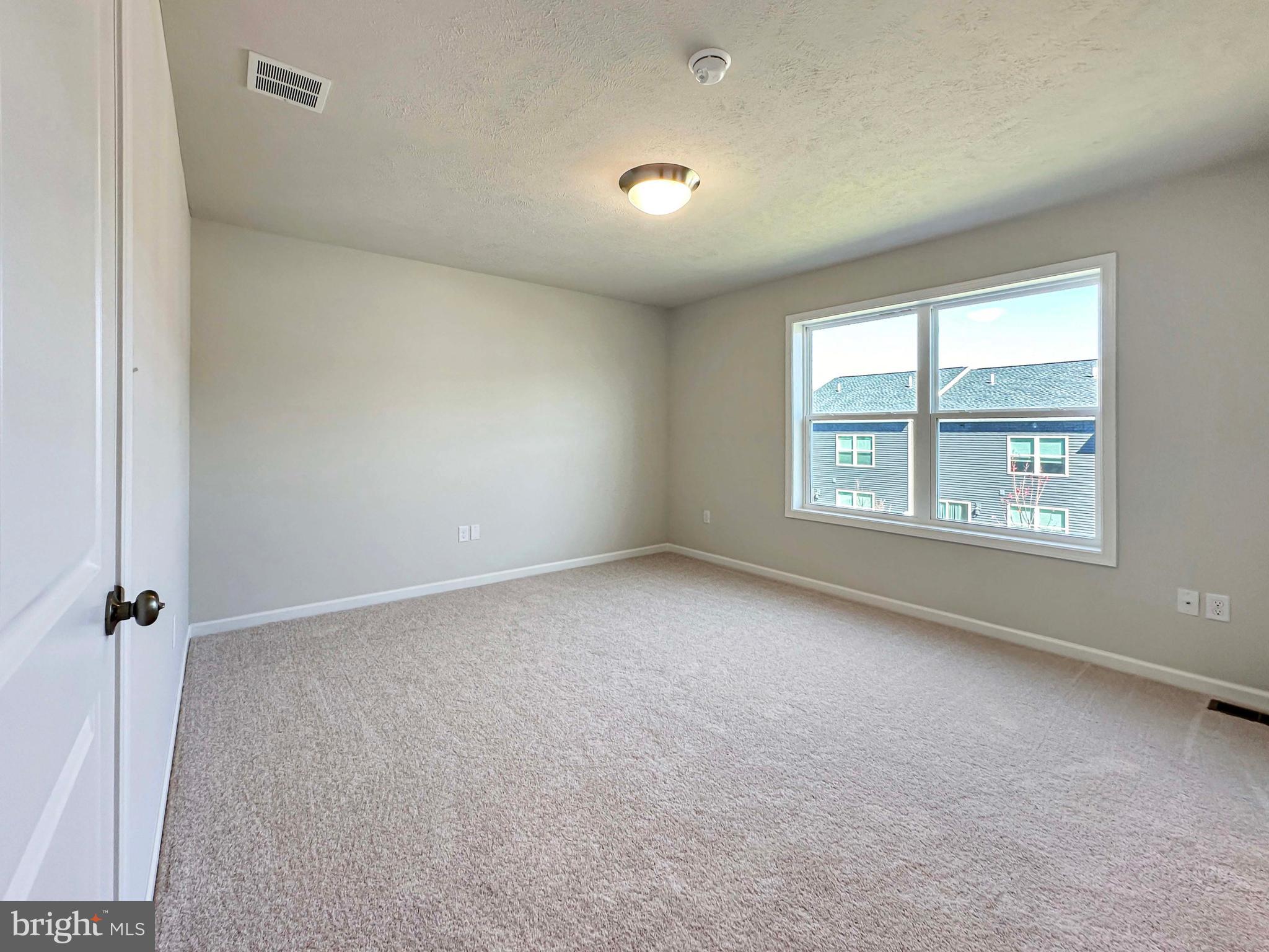 GRAYS POINTE - Residential