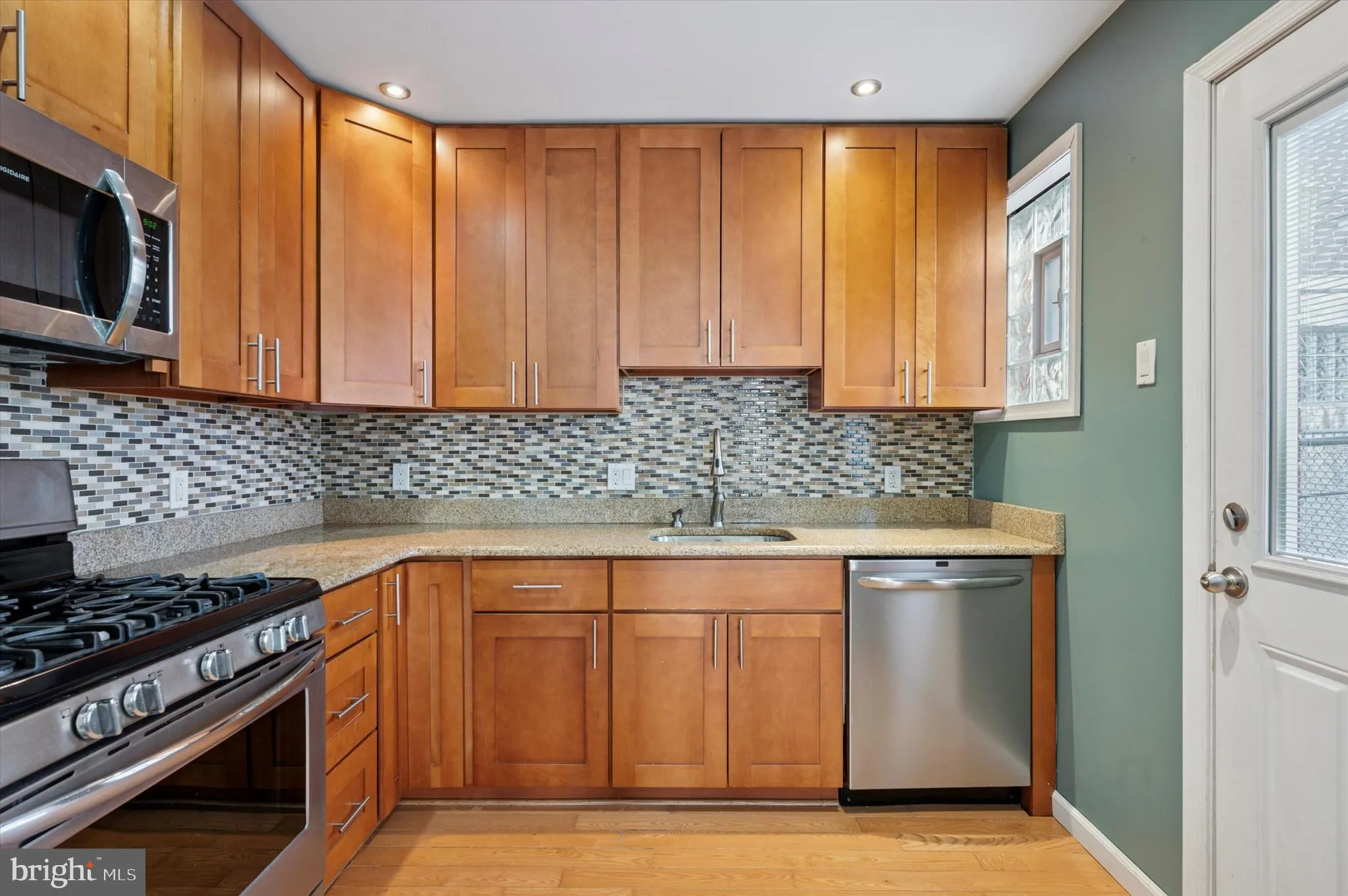 Philadelphia, Pennsylvania 19125, United States, 2 Bedrooms Bedrooms, ,1 BathroomBathrooms,Residential,Coming Soon,97654