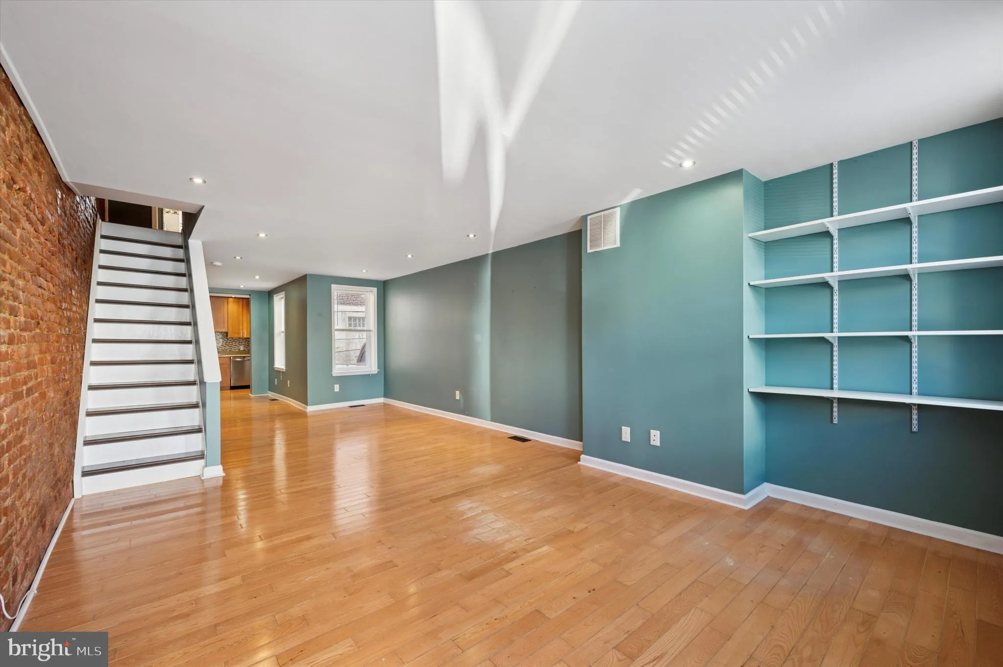 Philadelphia, Pennsylvania 19125, United States, 2 Bedrooms Bedrooms, ,1 BathroomBathrooms,Residential,Coming Soon,97654