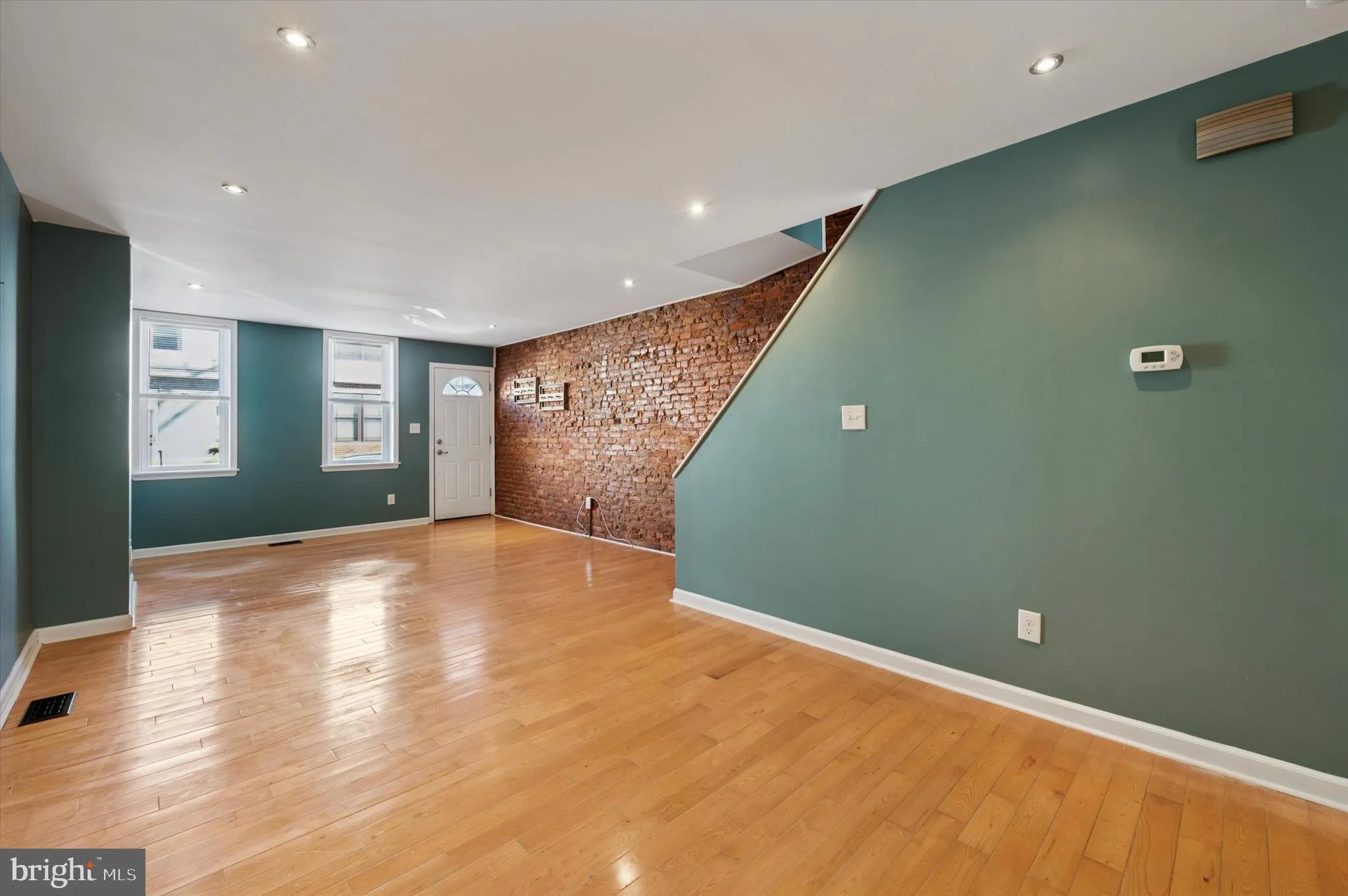 Philadelphia, Pennsylvania 19125, United States, 2 Bedrooms Bedrooms, ,1 BathroomBathrooms,Residential,Coming Soon,97654