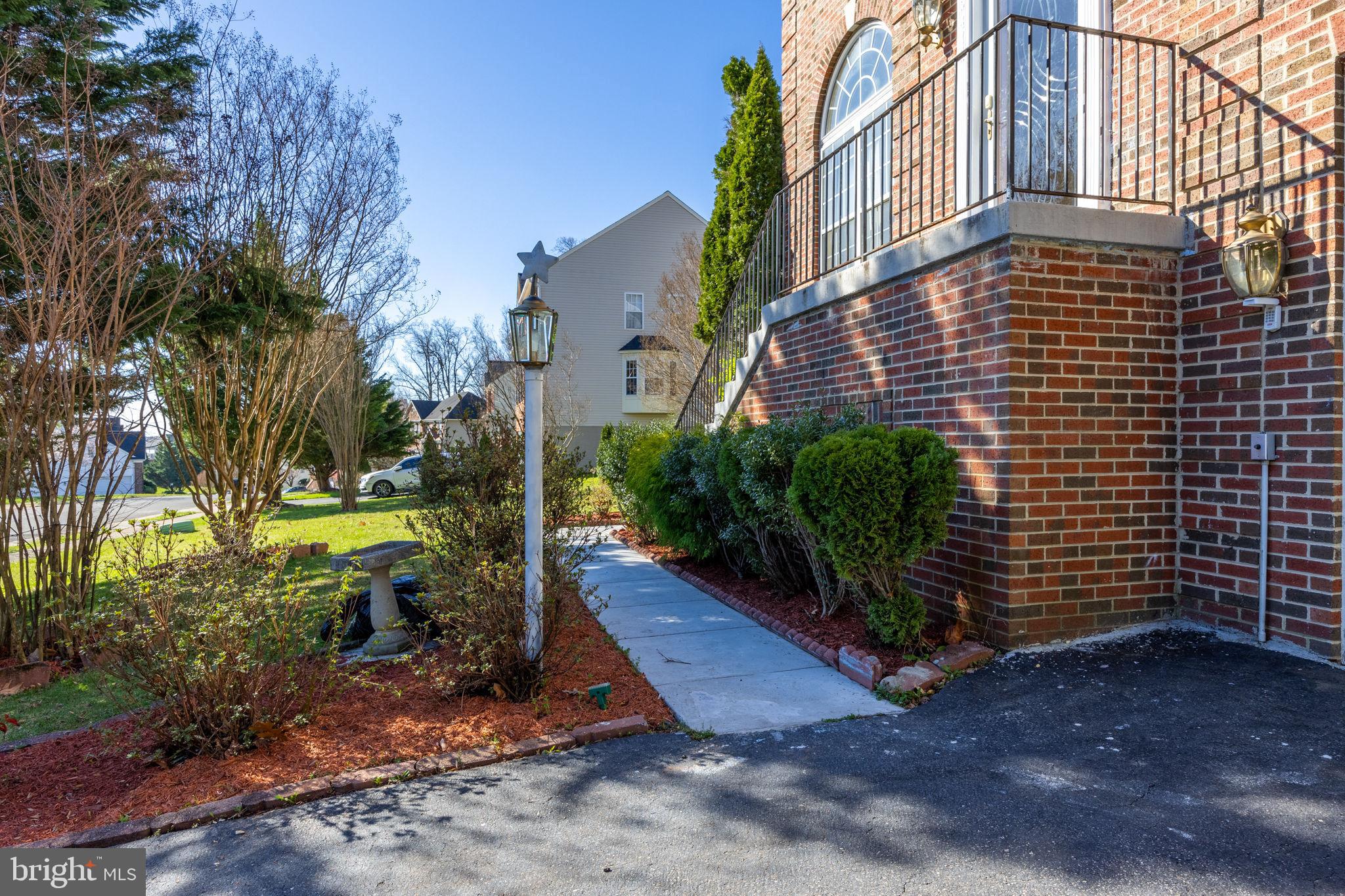 DAWSON LANDING - Residential