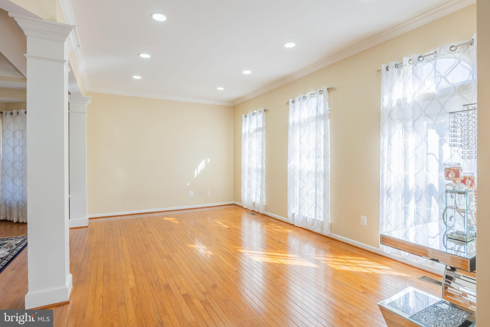 DAWSON LANDING - Residential