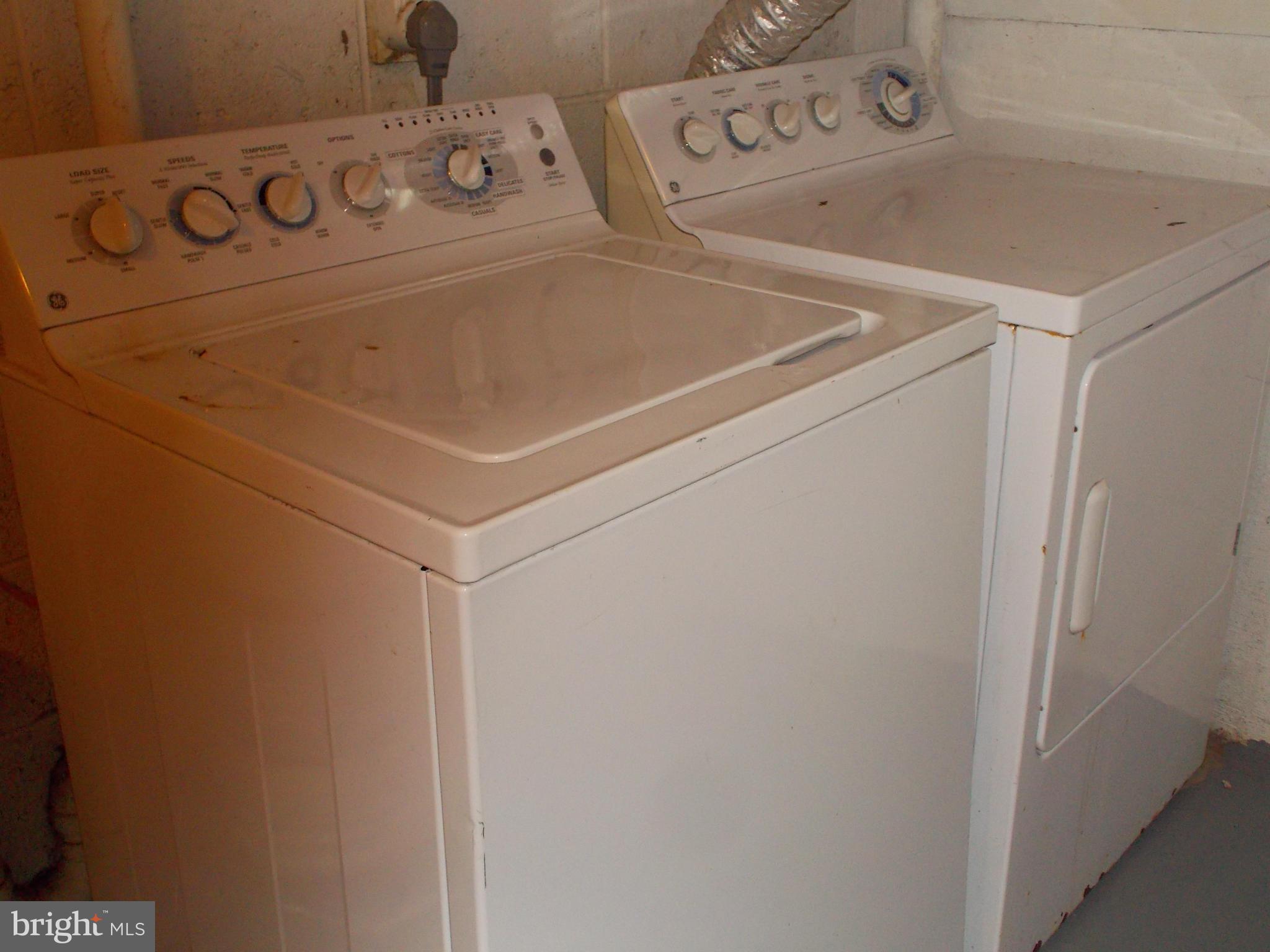 GEORGETOWN VILLAGE - Residential Lease