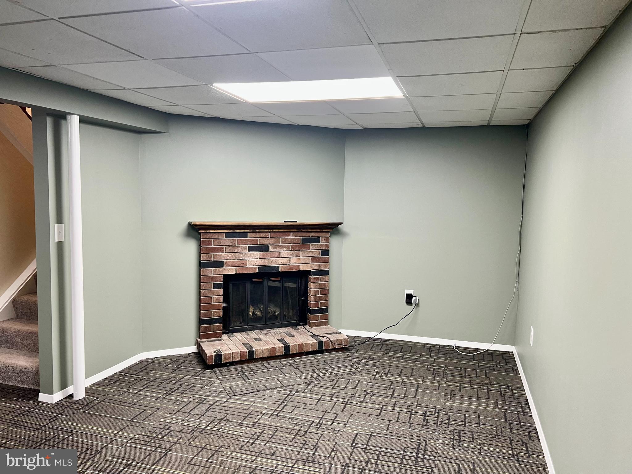 CHESTERFIELD - Residential Lease