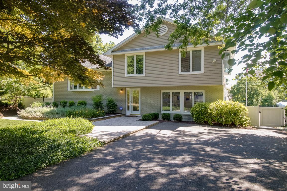 HILLSMERE ESTATES - Residential