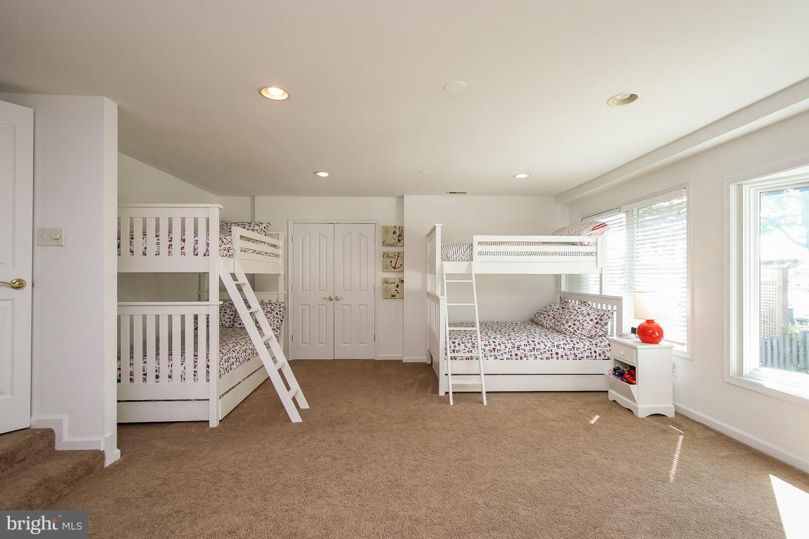 HILLSMERE ESTATES - Residential