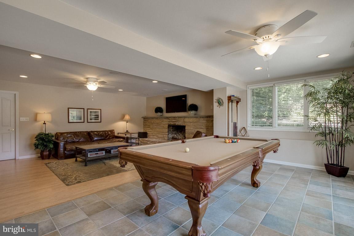 HILLSMERE ESTATES - Residential