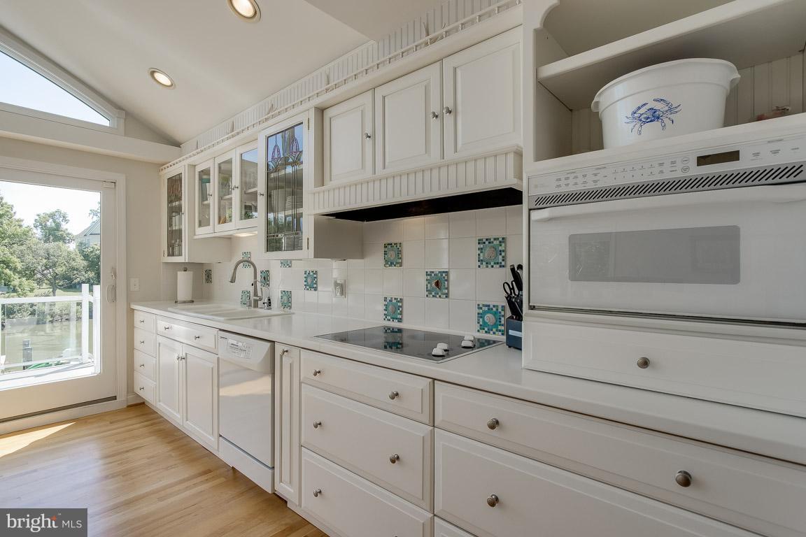 HILLSMERE ESTATES - Residential