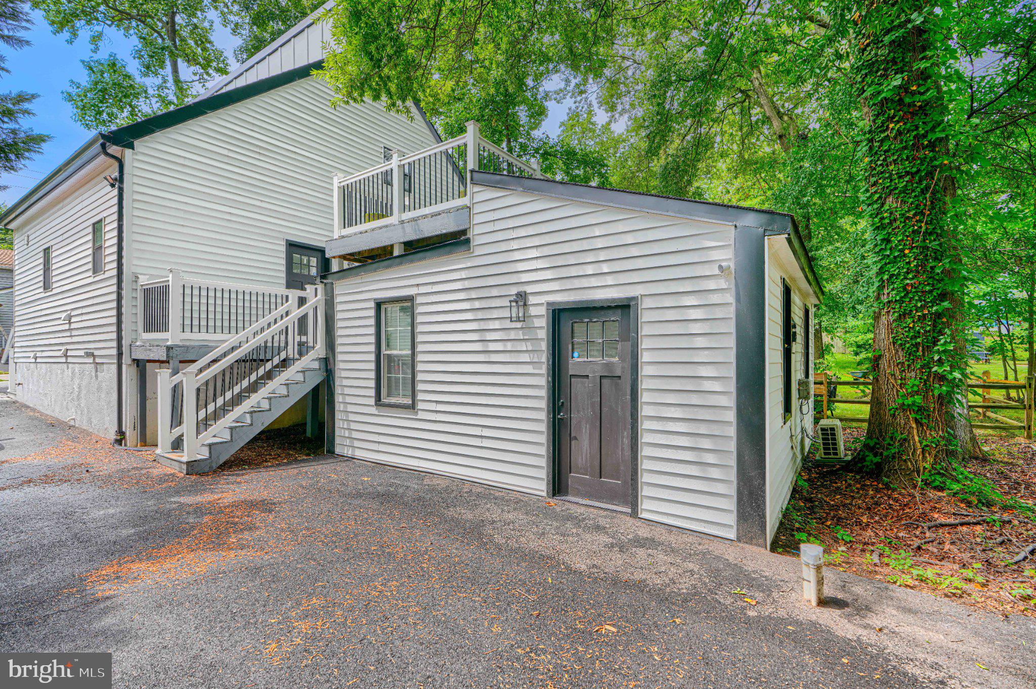 1412 ELLIS ROAD