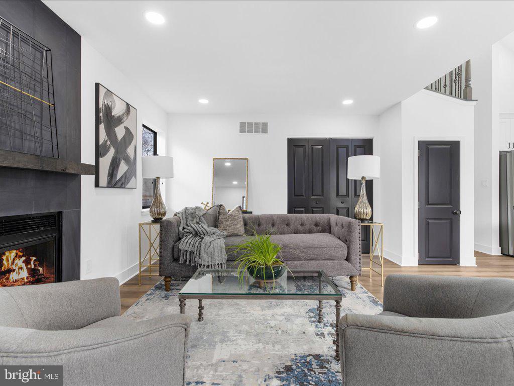 1412 ELLIS ROAD