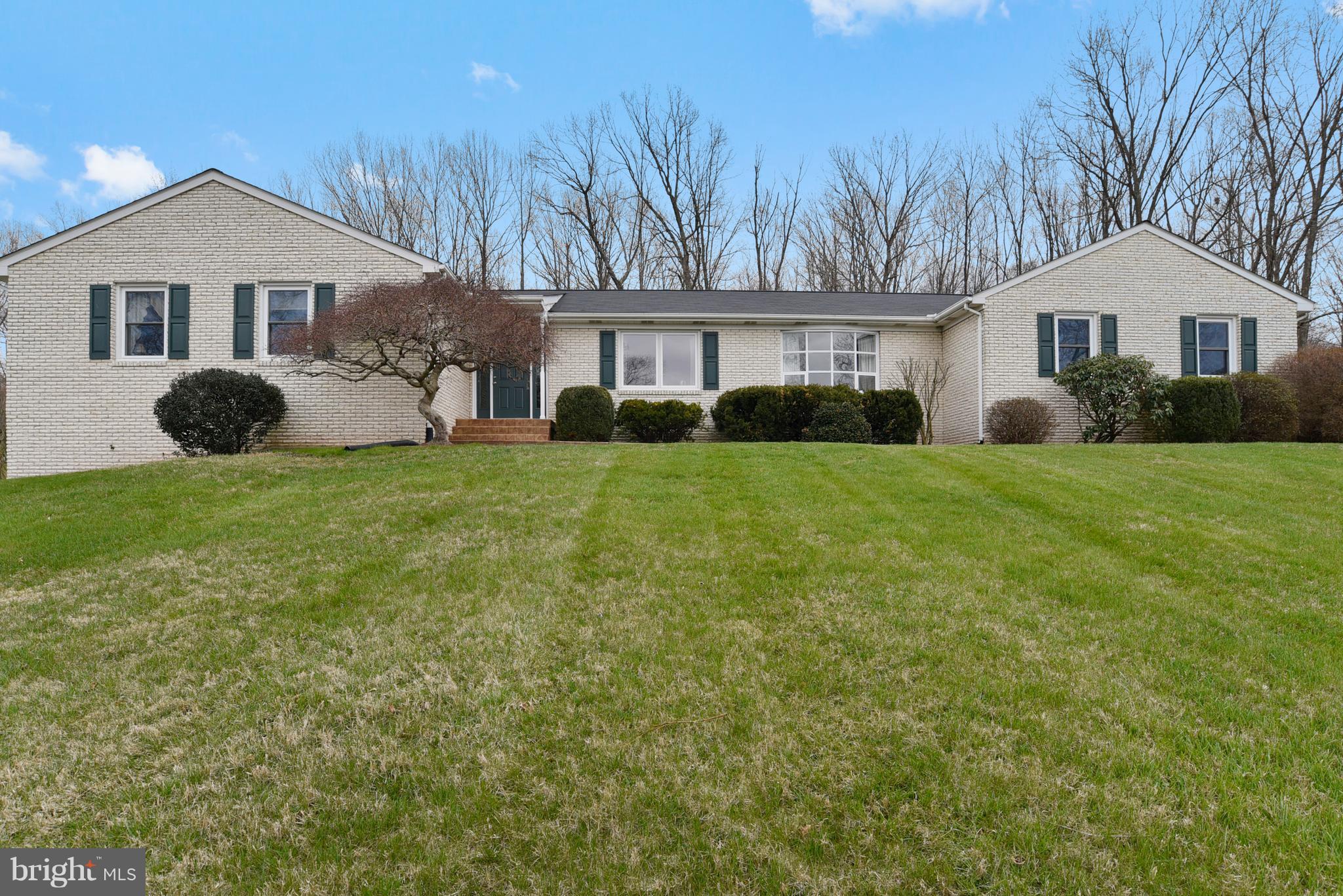 WINDY HILL - Residential