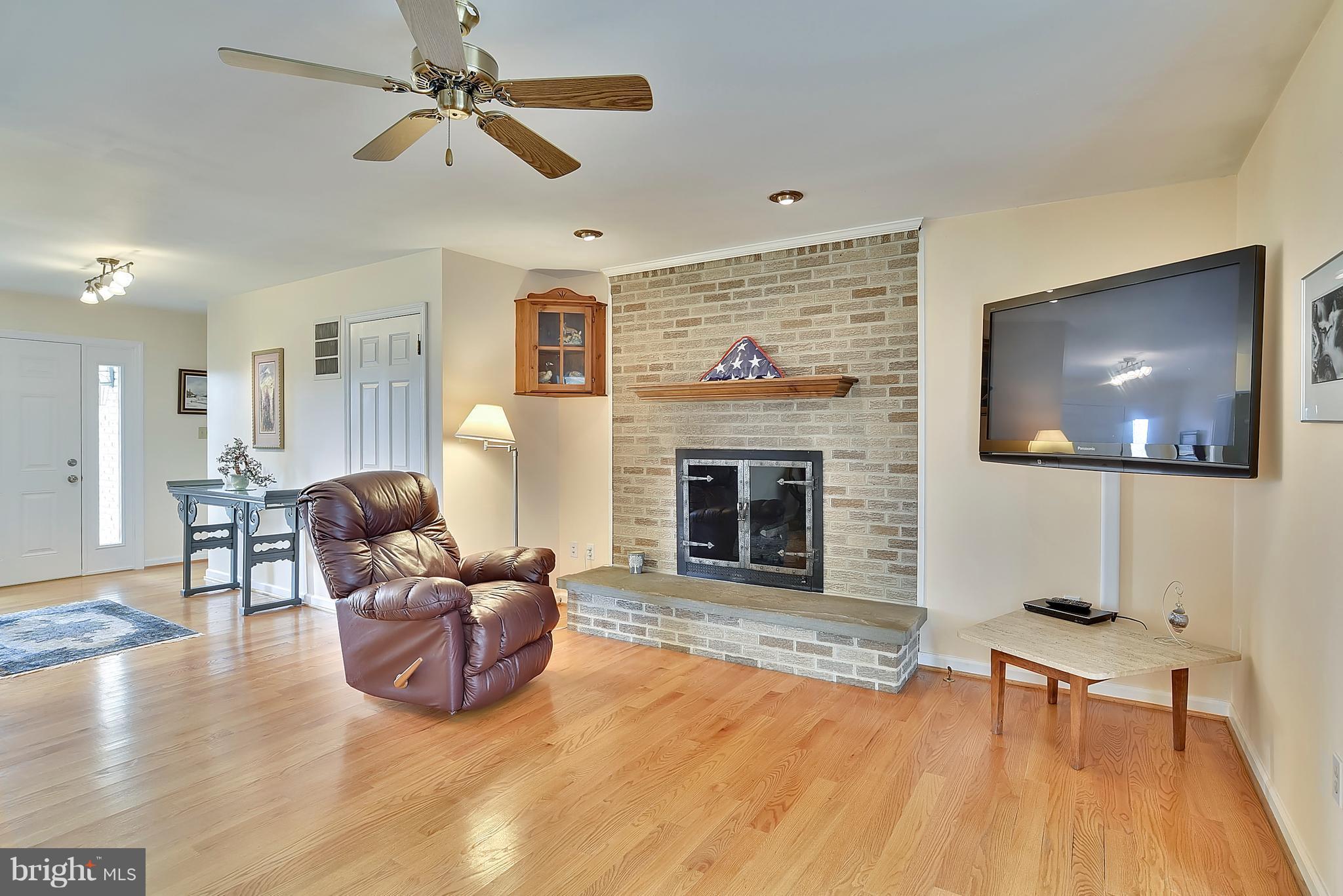 WINDY HILL - Residential