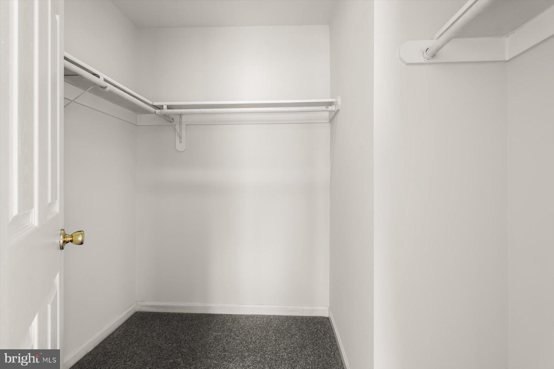 KARENDALE PLACE - Residential Lease