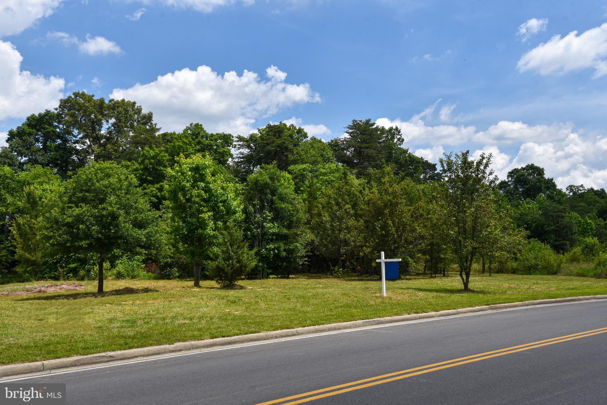 Seller offering $15,000 in closing costs to buyer! Located in the heart of Waldorf, this 1 acre commercial lot is ready for your investment and business. PUD zoning in St. Charles planned development, with public water, sewer, electric and cable on site. Convenient to all major routes: 0.5 miles to Rt 5, 1 mile to Crain Highway/Rt. 301, and 1 mile to Rt. 228.
Many uses are possible, including automotive, car wash, parking lot, storage, warehouse, day care/school, apartment complex, assisted living/retirement home, church, special purpose, vet/ kennel, garden center, professional and medical offices, construction services and supplies, general merchandise retail, convenience store, wholesale, restaurant and carry-out, vehicle/equipment storage, and more.
Nearby businesses in this planned development include automotive, professional offices, industrial, construction services, and religious organization. The Maryland Vehicle Emissions Testing Station and the Maryland Motor Vehicle Administration office are located close by, in addition to many other government offices. On Rt. 301 there are many shopping centers, car dealerships, restaurants, grocery stores and hotels.
This location is also convenient to Alexandria, VA which is just 25 miles away, and Washington, DC which is 30 miles away.
The central location combined with flexible commercial zoning where it’s possible to have almost any business at this lot make it the perfect opportunity to establish or grow your business or investment.