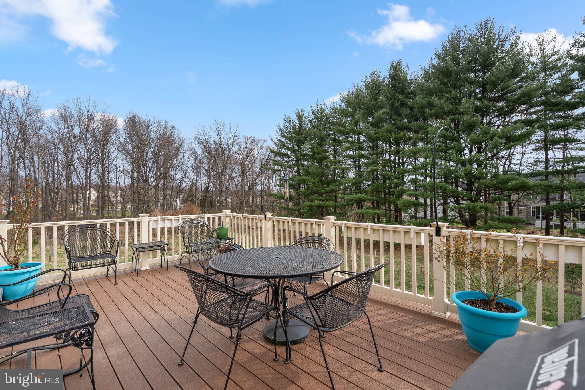 MANOR OAKS - Residential