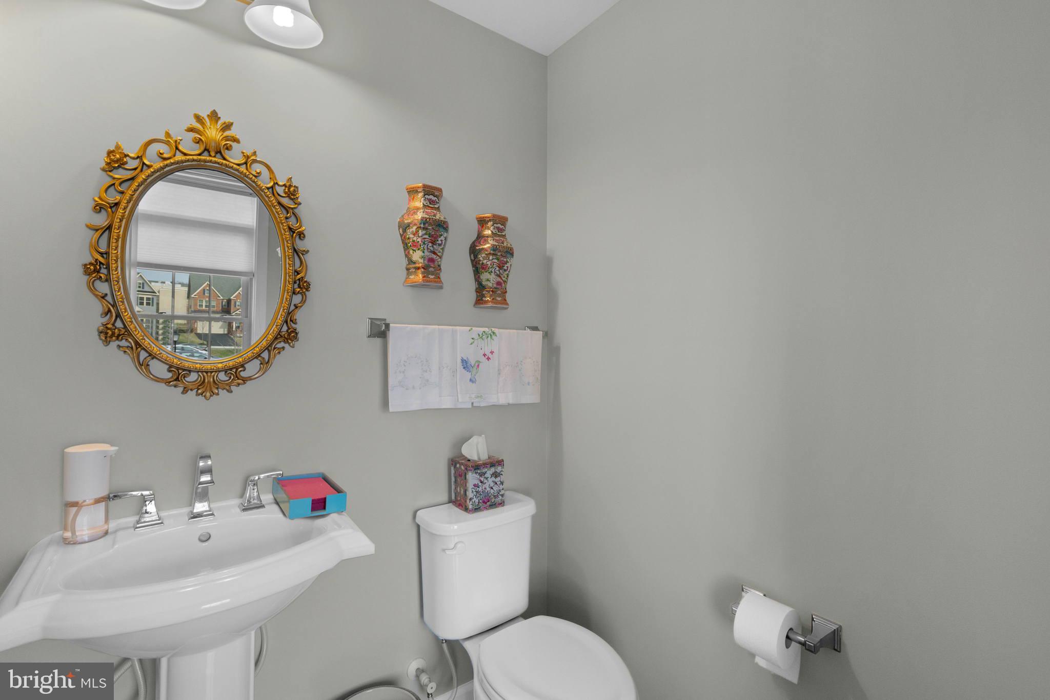 MANOR OAKS - Residential