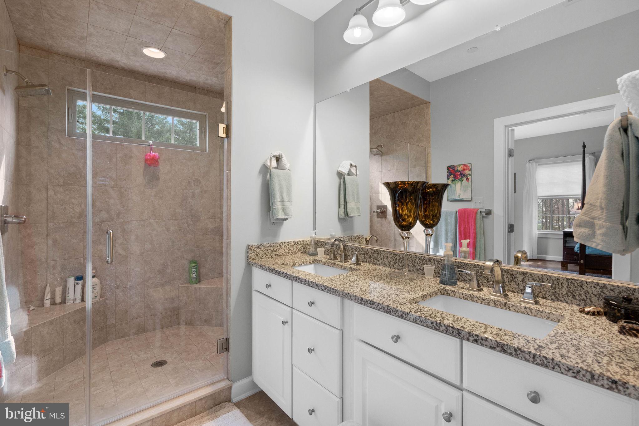 MANOR OAKS - Residential