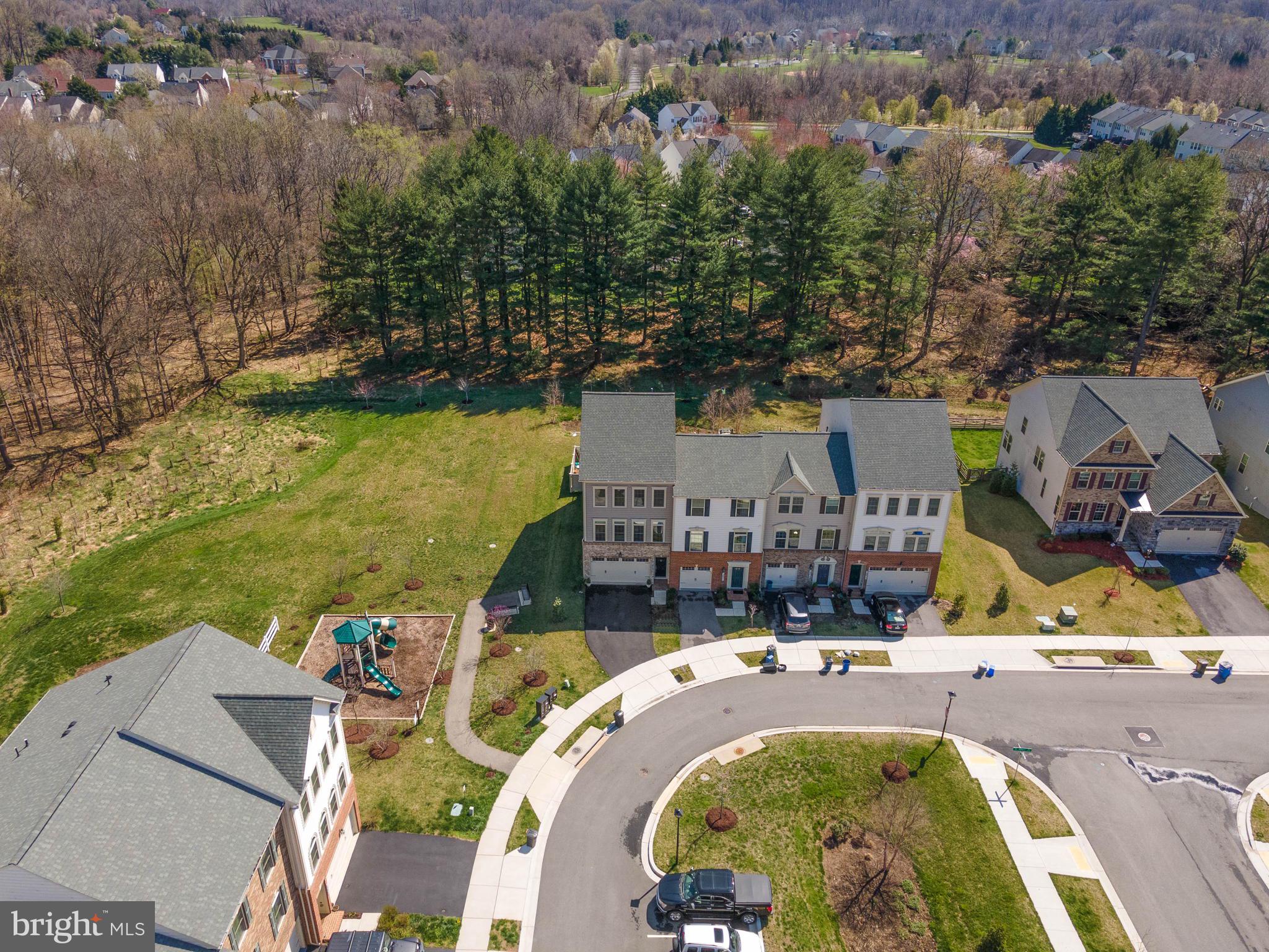 MANOR OAKS - Residential