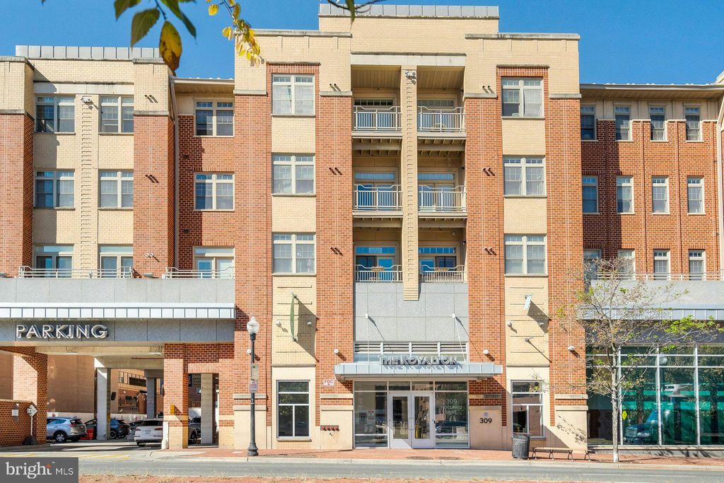 Photo of 309 Holland Lane #126, ALEXANDRIA, VA 22314 (MLS # VAAX2051008)