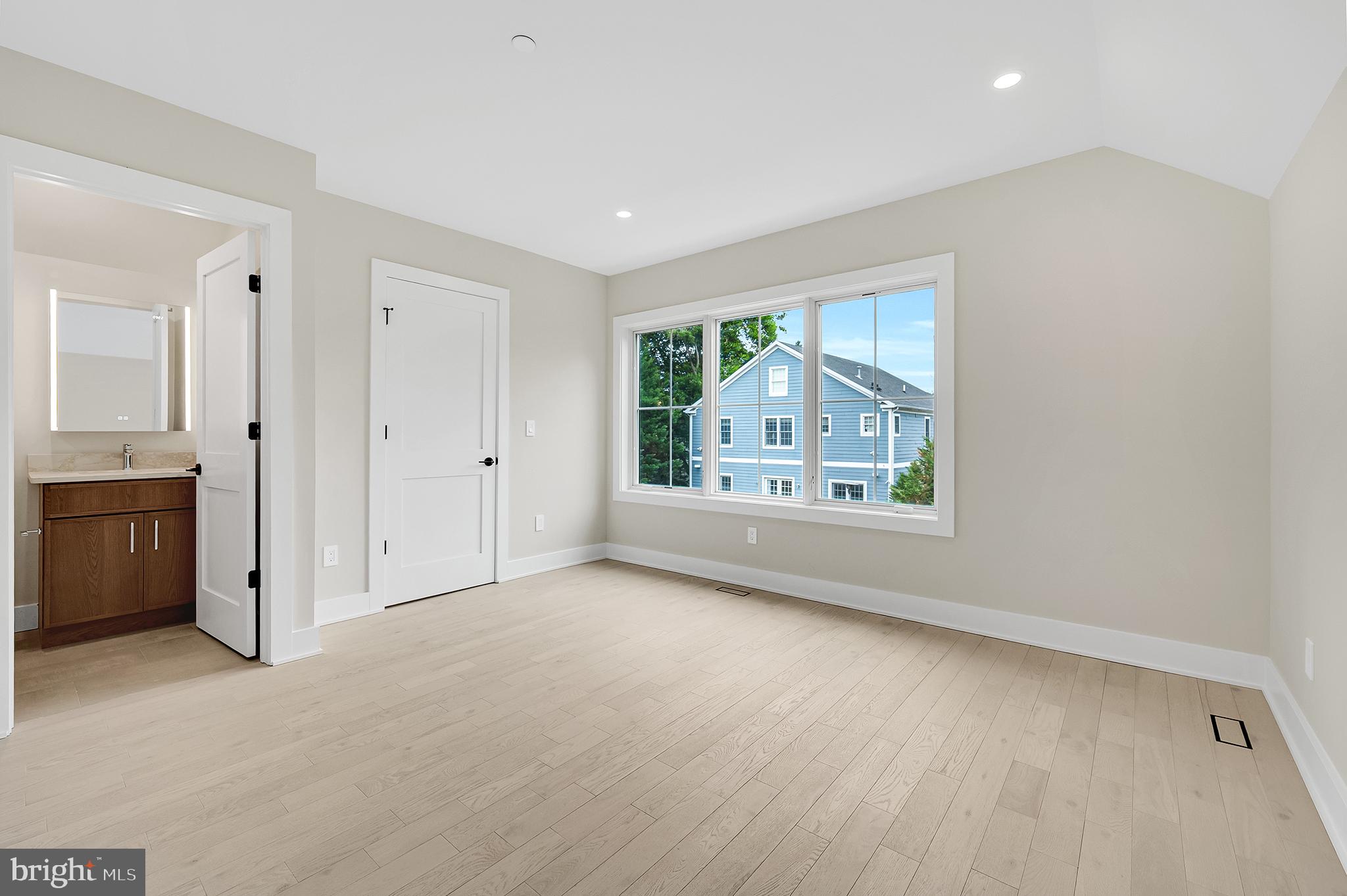 ROSEDALE PARK - Residential
