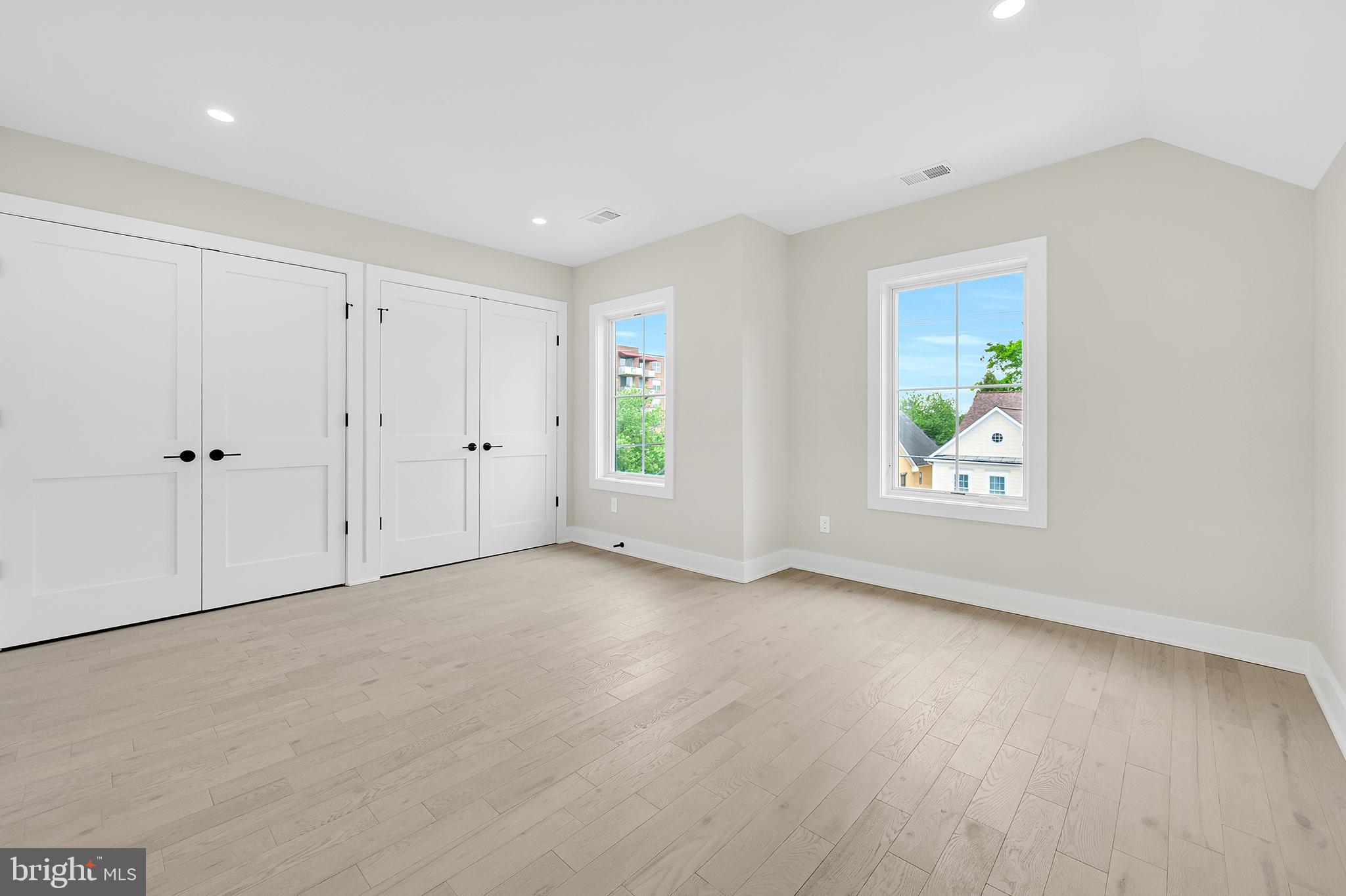 ROSEDALE PARK - Residential