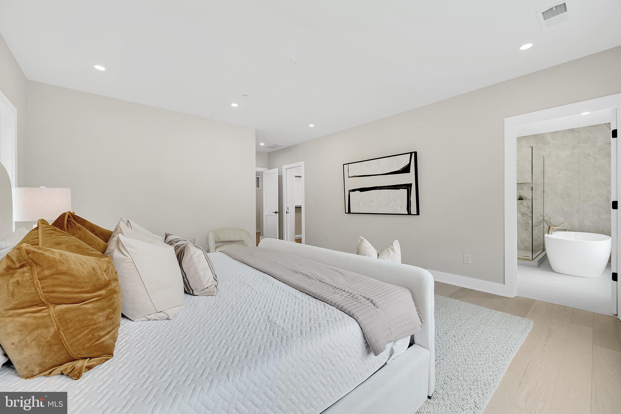 ROSEDALE PARK - Residential
