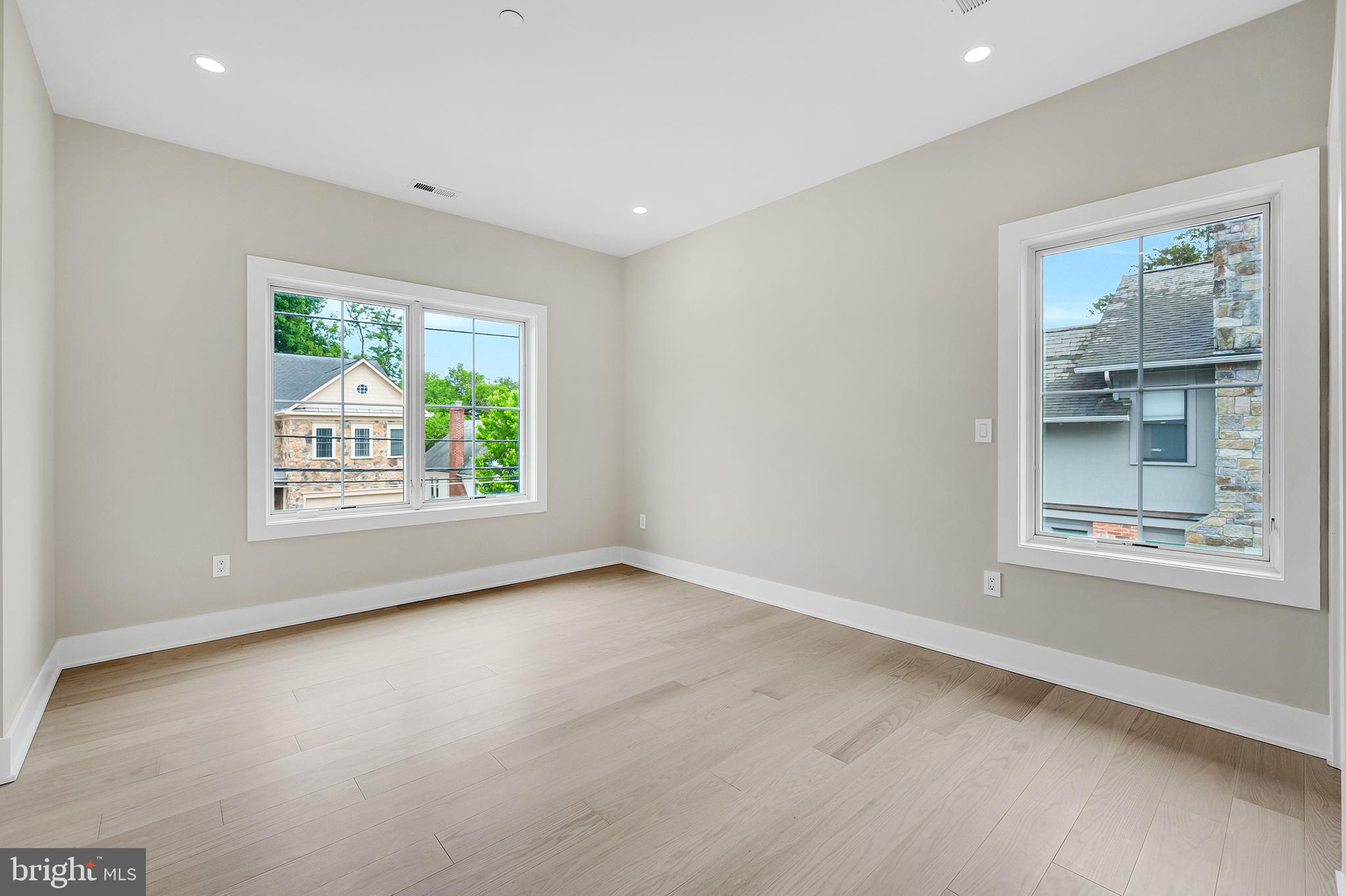 ROSEDALE PARK - Residential