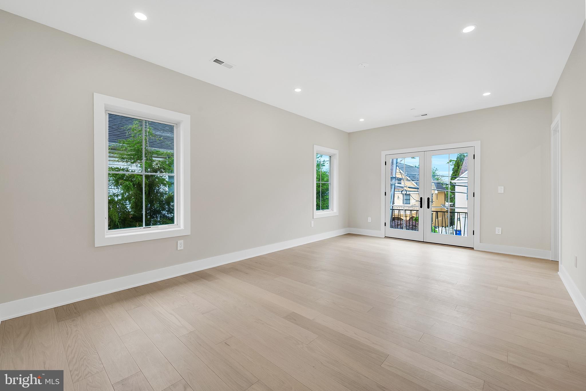ROSEDALE PARK - Residential