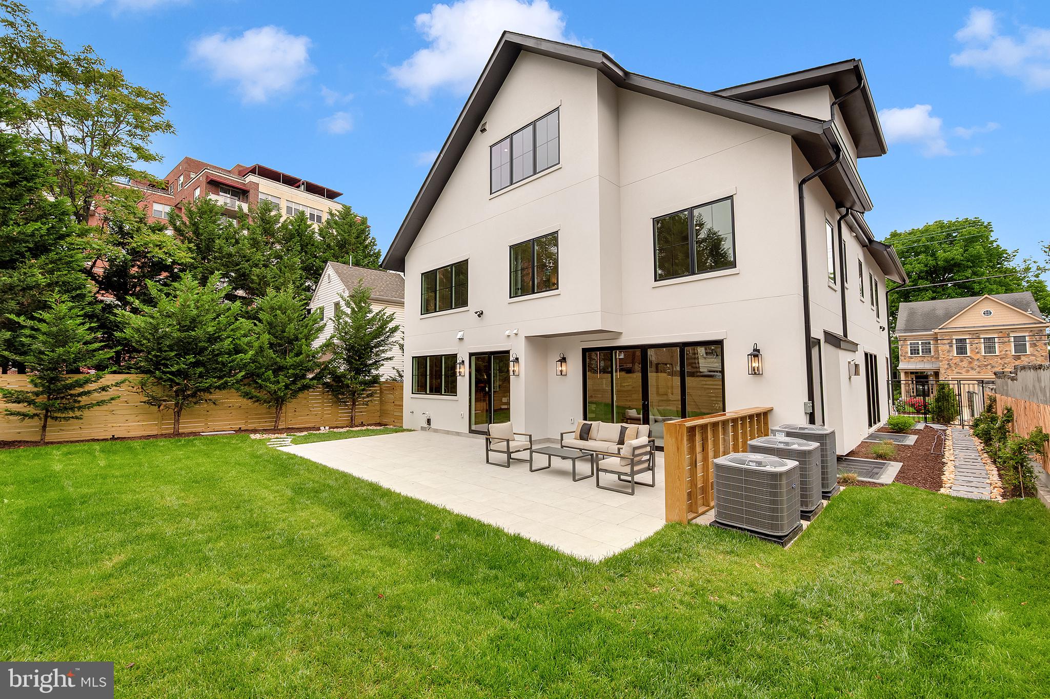 ROSEDALE PARK - Residential