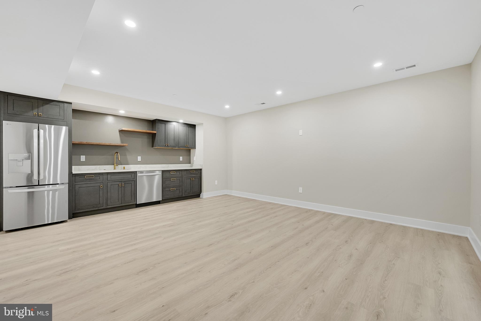 ROSEDALE PARK - Residential
