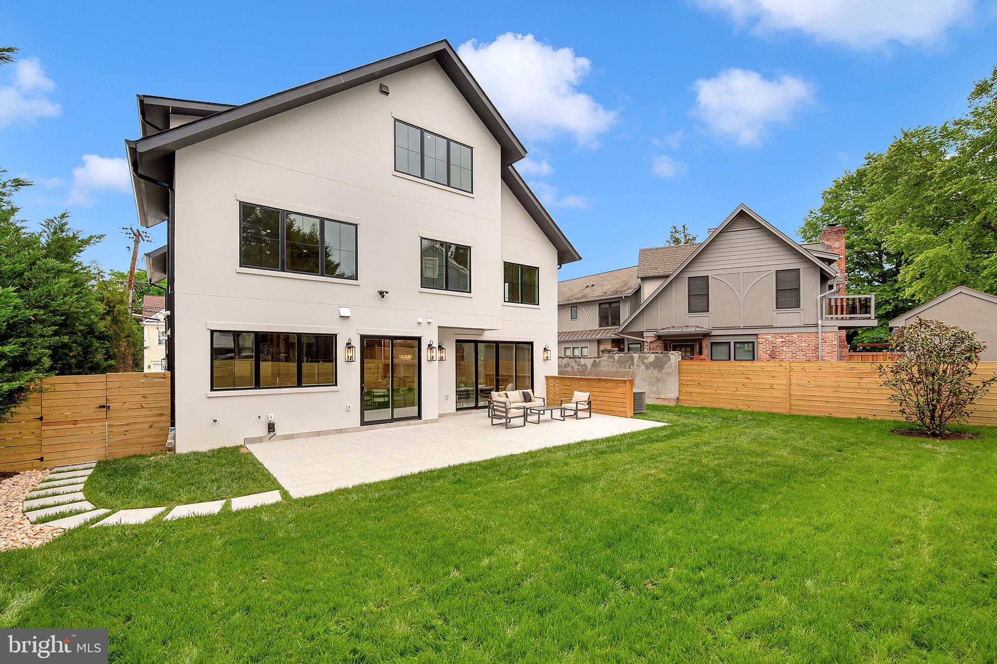 ROSEDALE PARK - Residential