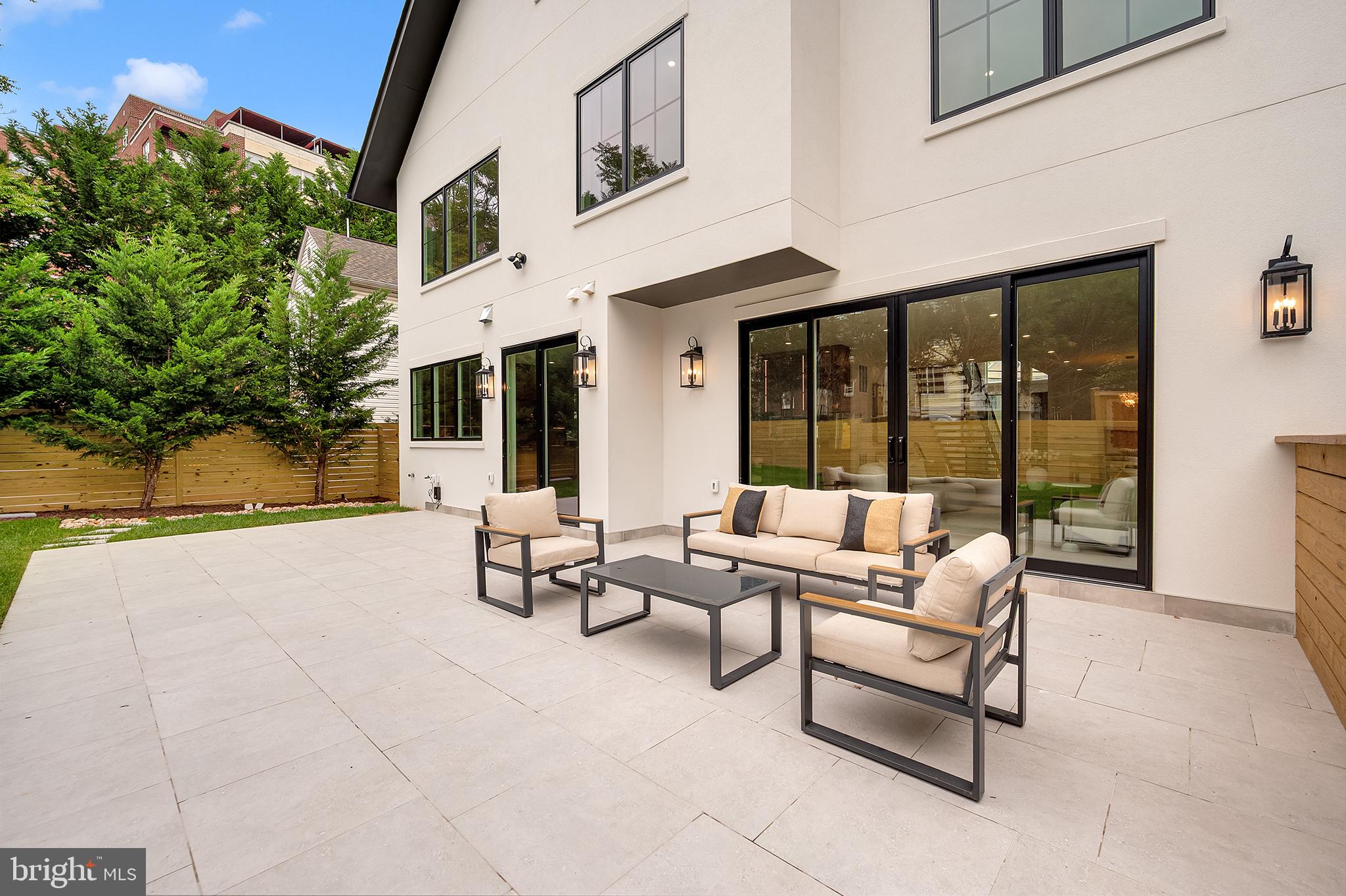 ROSEDALE PARK - Residential