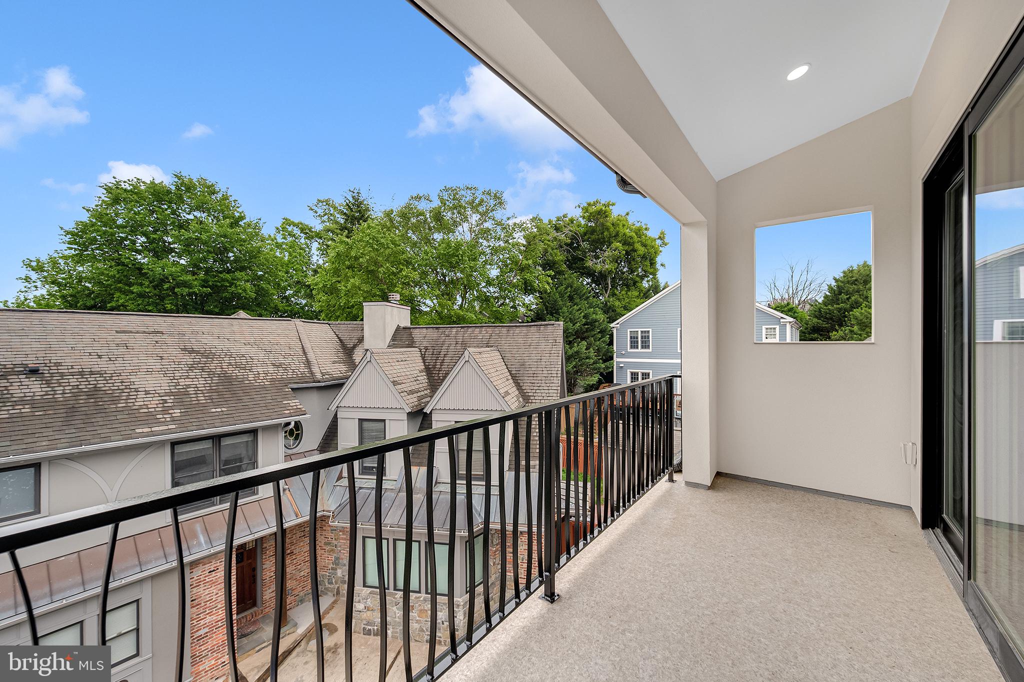 ROSEDALE PARK - Residential