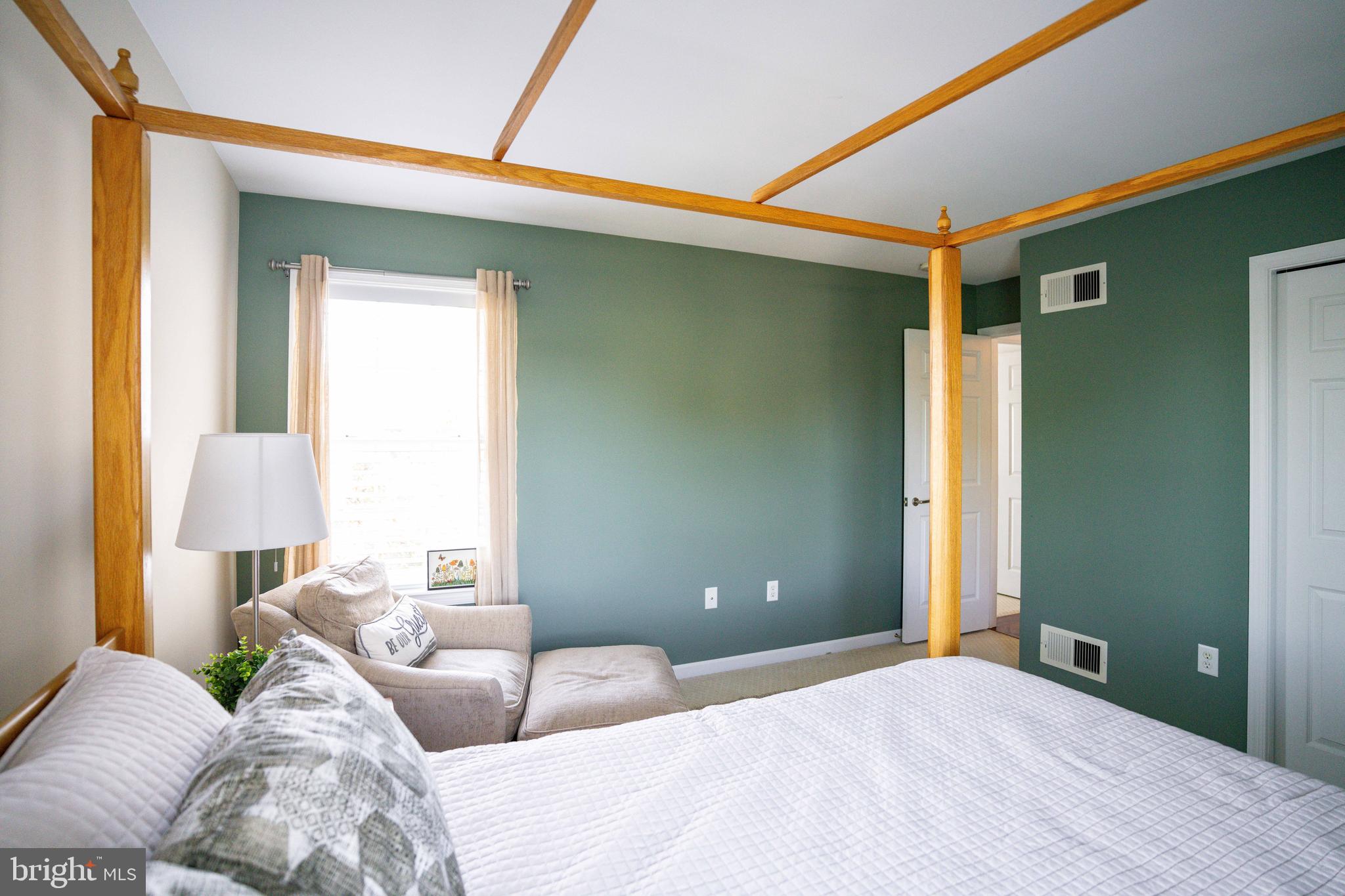 HILLS OF WATERFORD - Residential