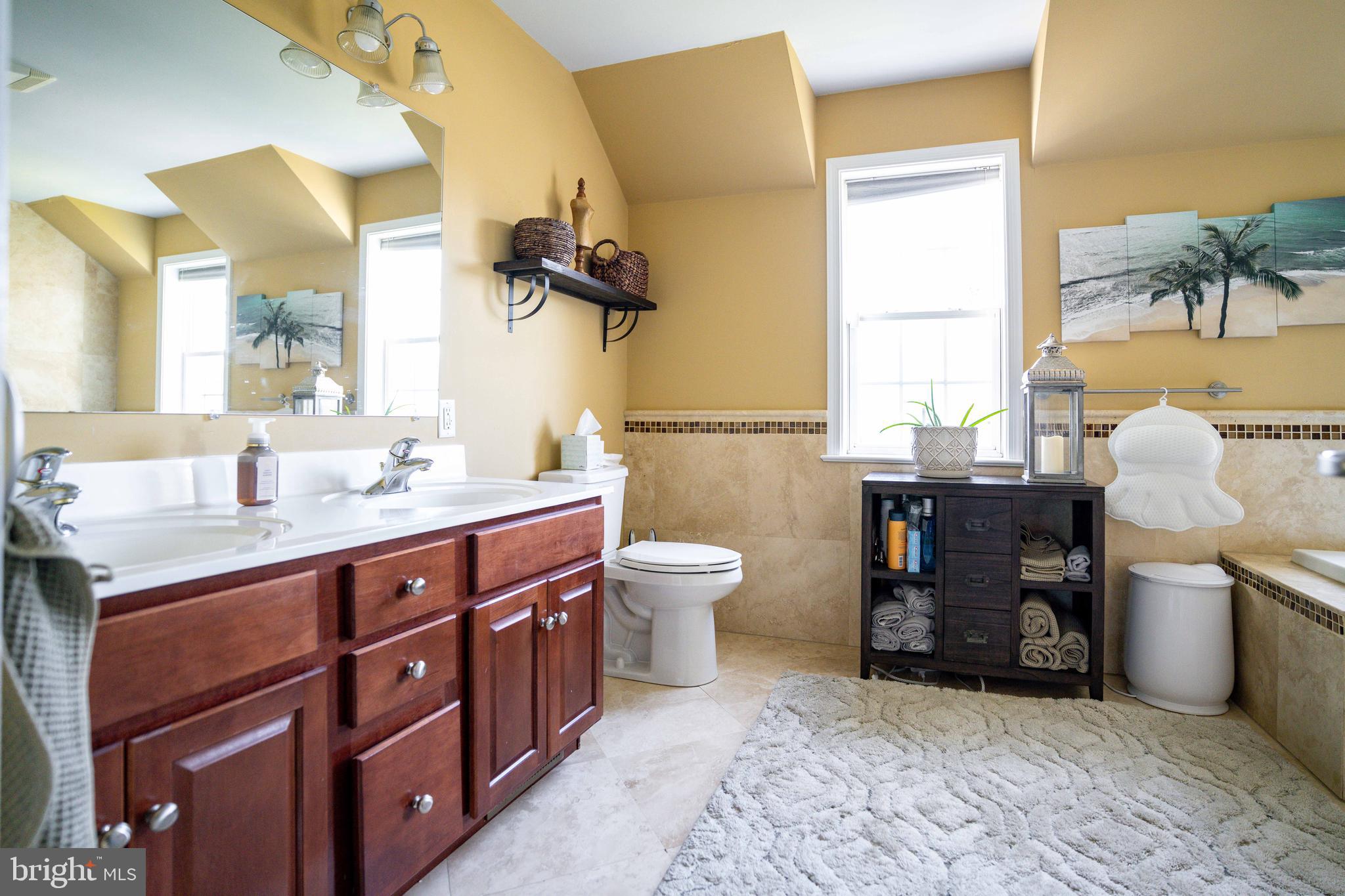 HILLS OF WATERFORD - Residential