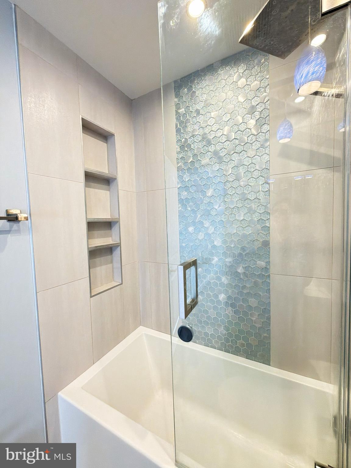 TREVOR HOUSE - Residential