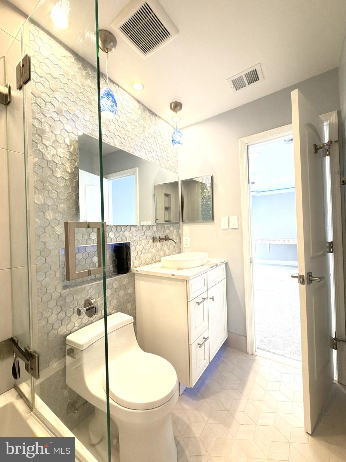 TREVOR HOUSE - Residential