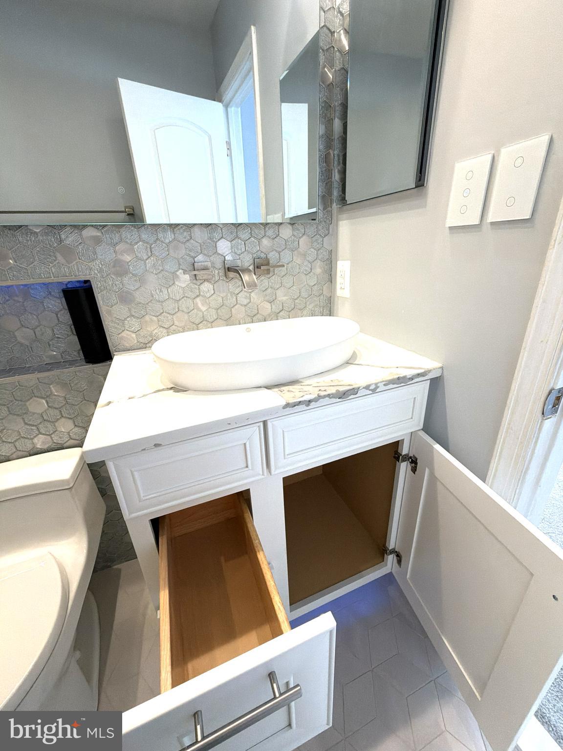 TREVOR HOUSE - Residential