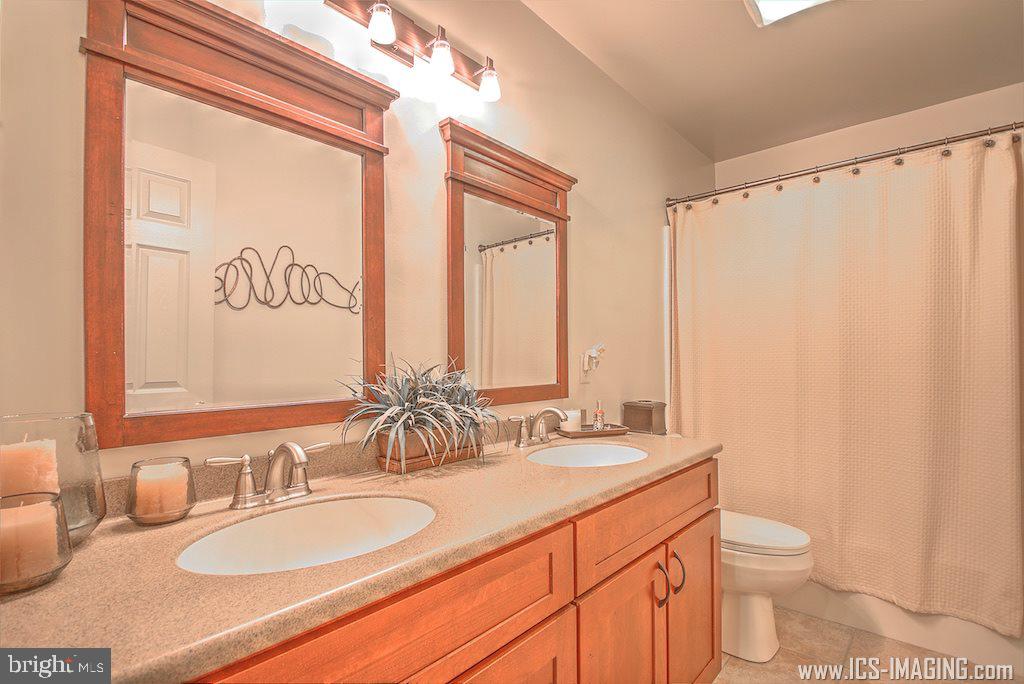 BUMBLE BEE HOLLOW - Residential